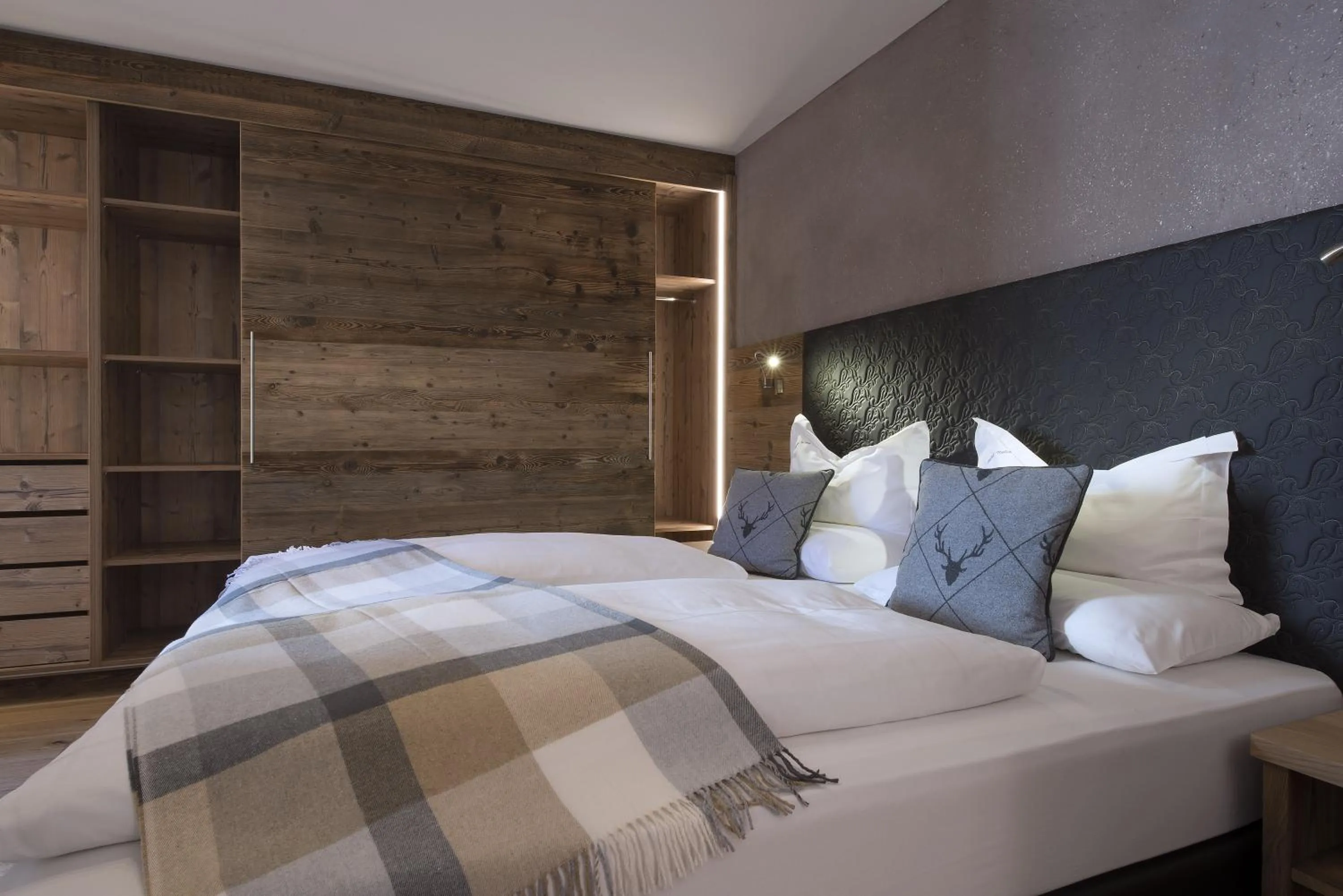 Decorative detail, Bed in Hotel Italia