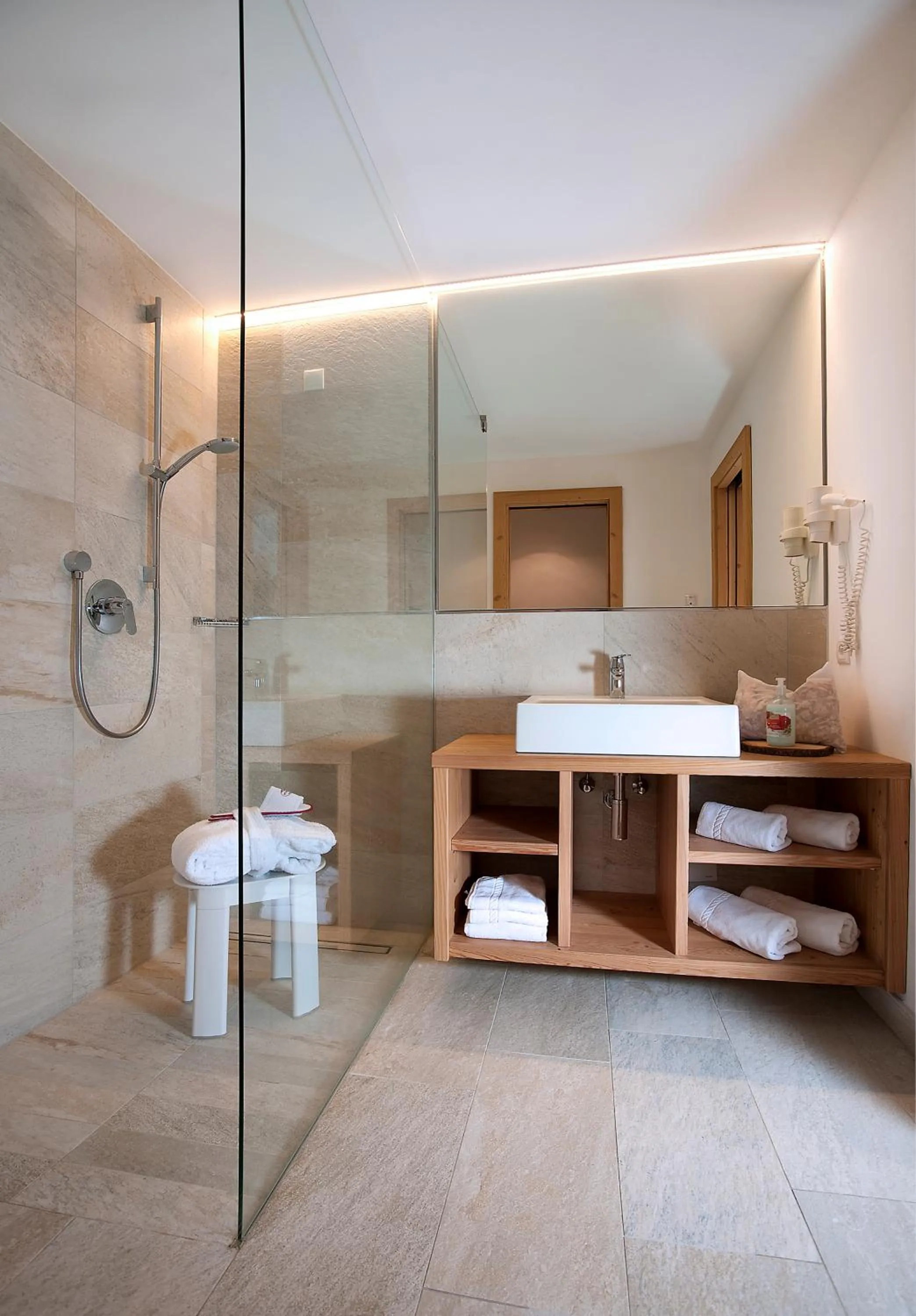 Bathroom in Hotel Italia