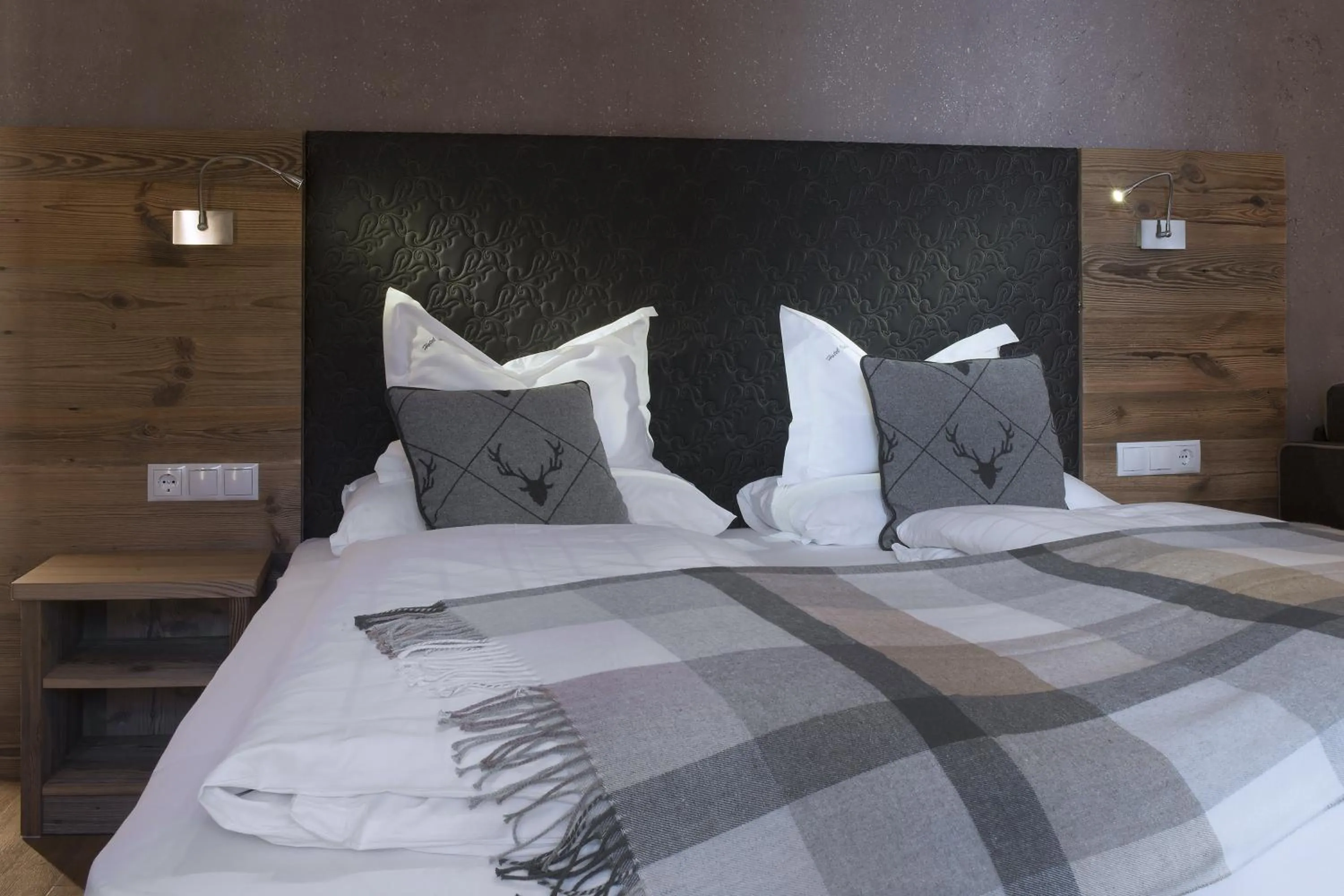 Decorative detail, Bed in Hotel Italia