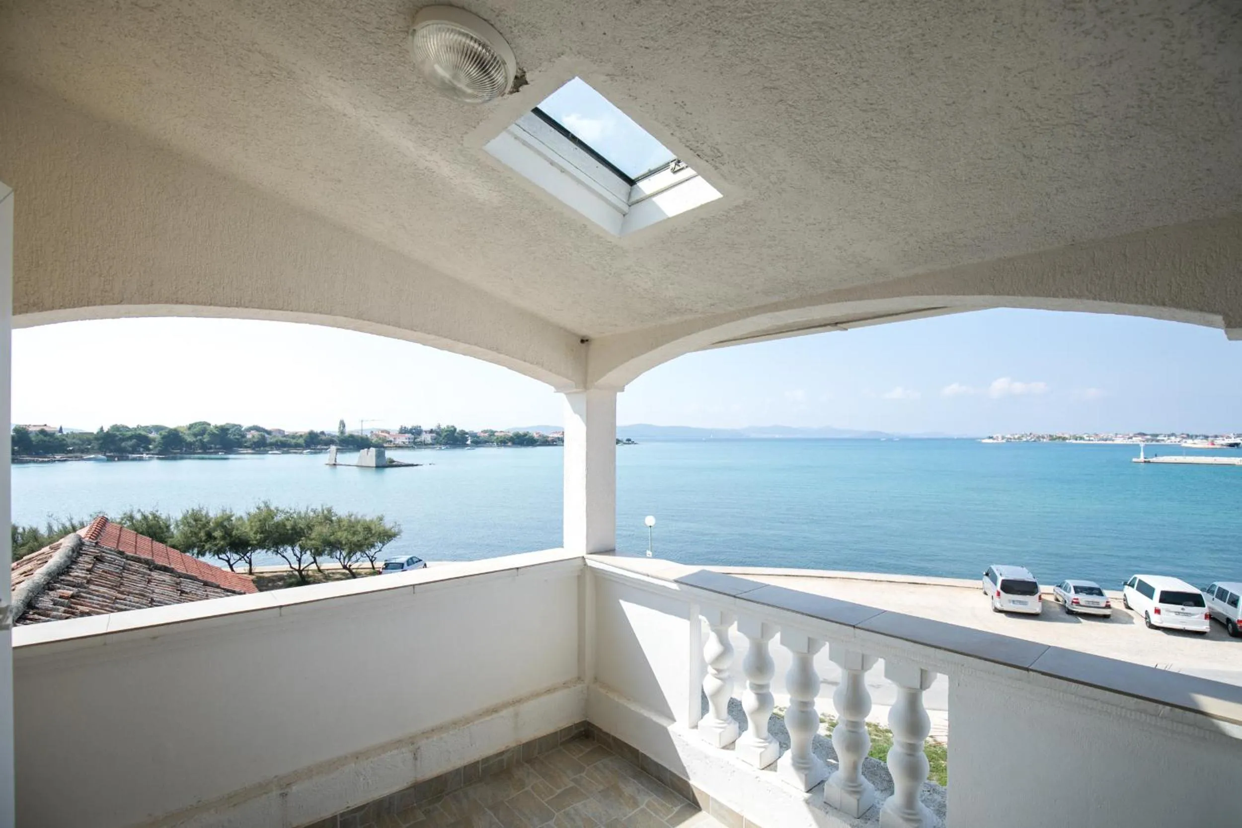 Studio with Terrace and Sea View in Apartments Renjak