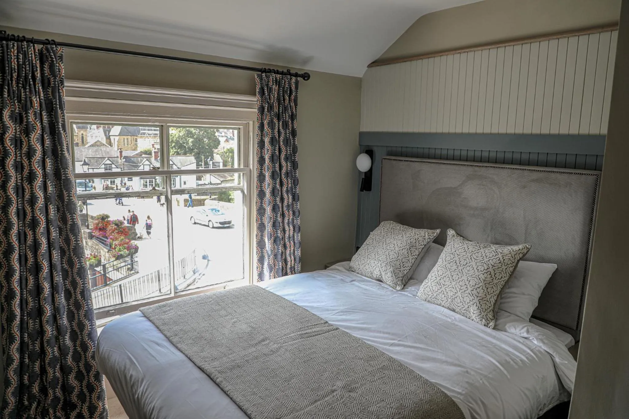 Bedroom, Bed in Bridge End Hotel