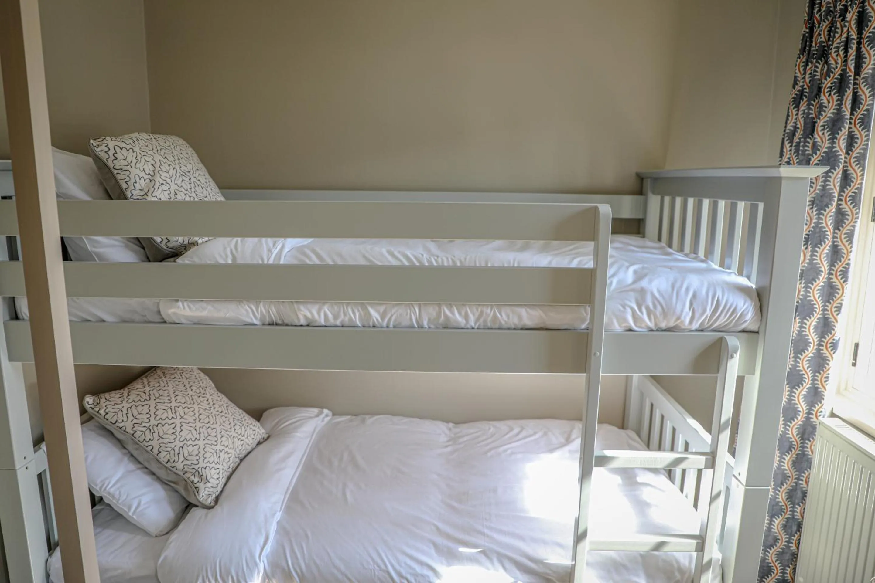 Bedroom, Bed in Bridge End Hotel