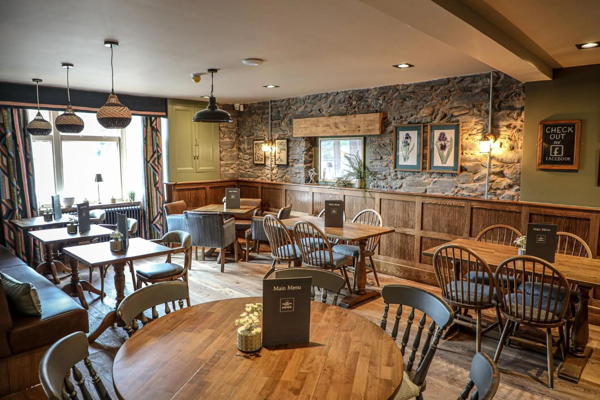 Lounge or bar in Bridge End Hotel