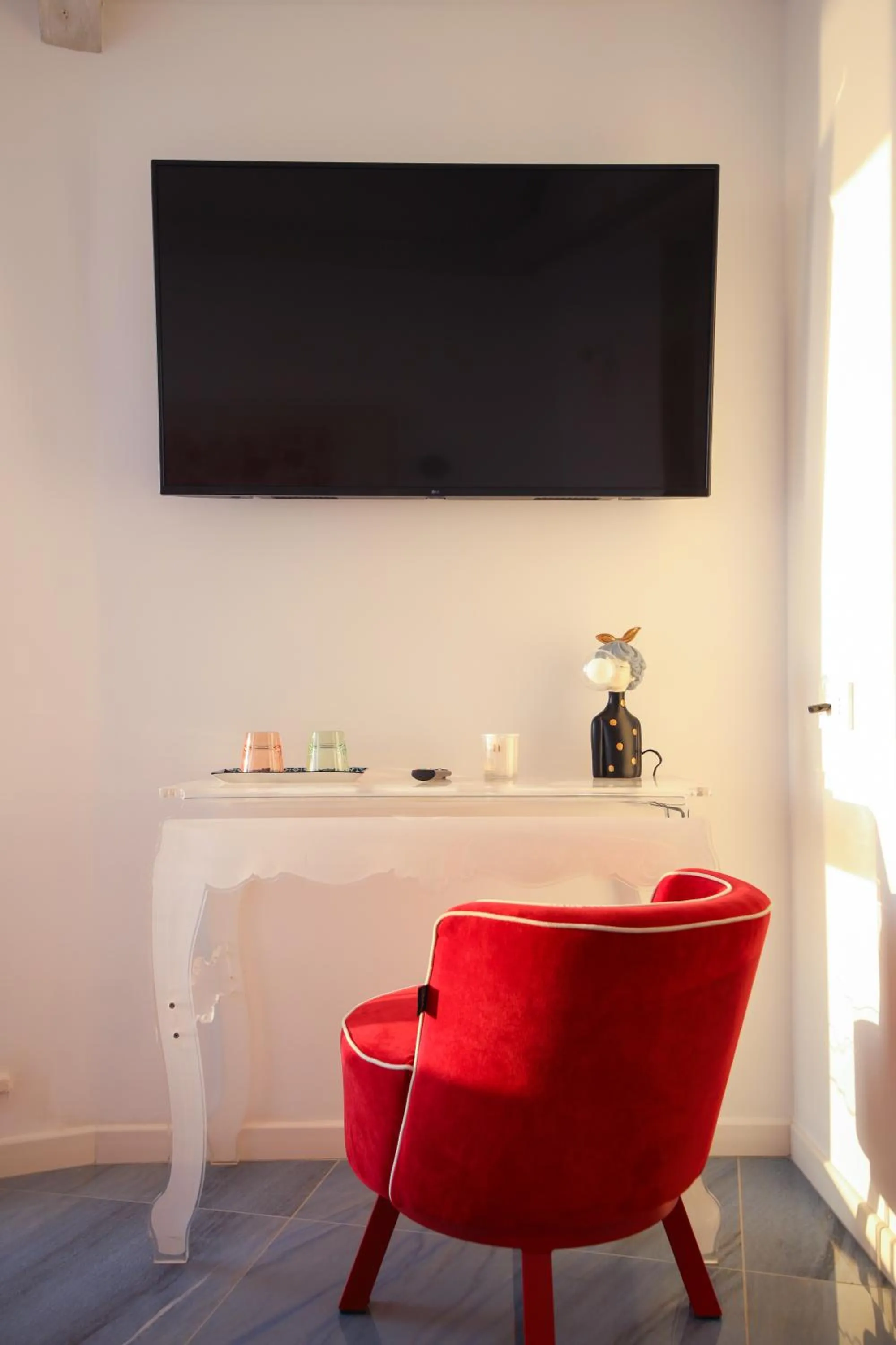 TV and multimedia in Oldwell Hotel