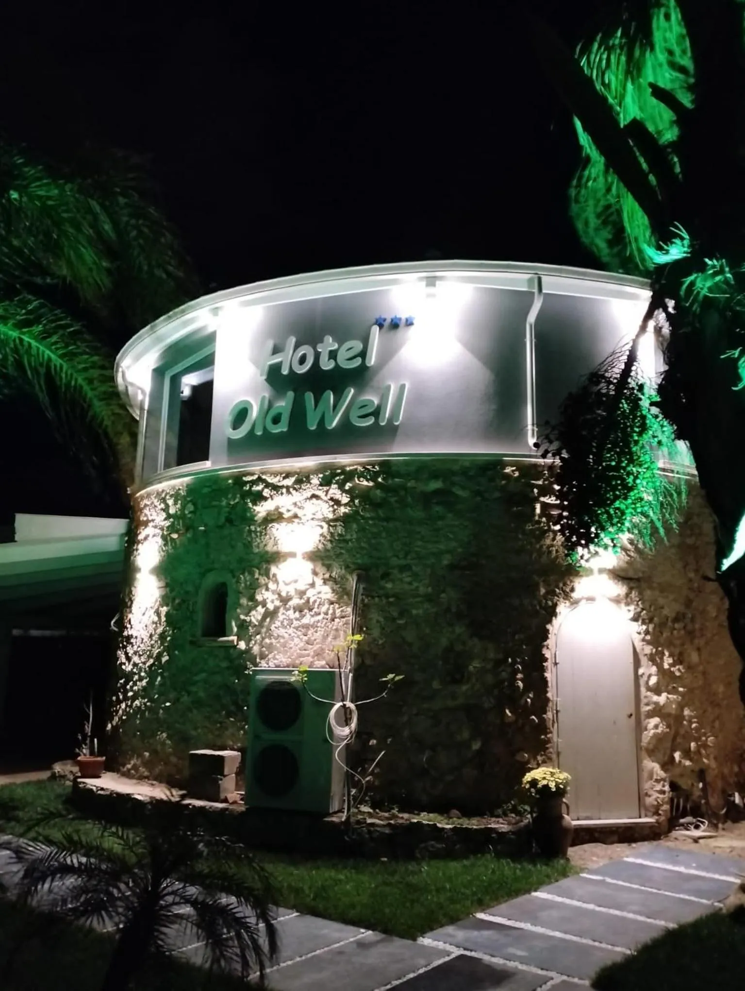 Property building in Oldwell Hotel