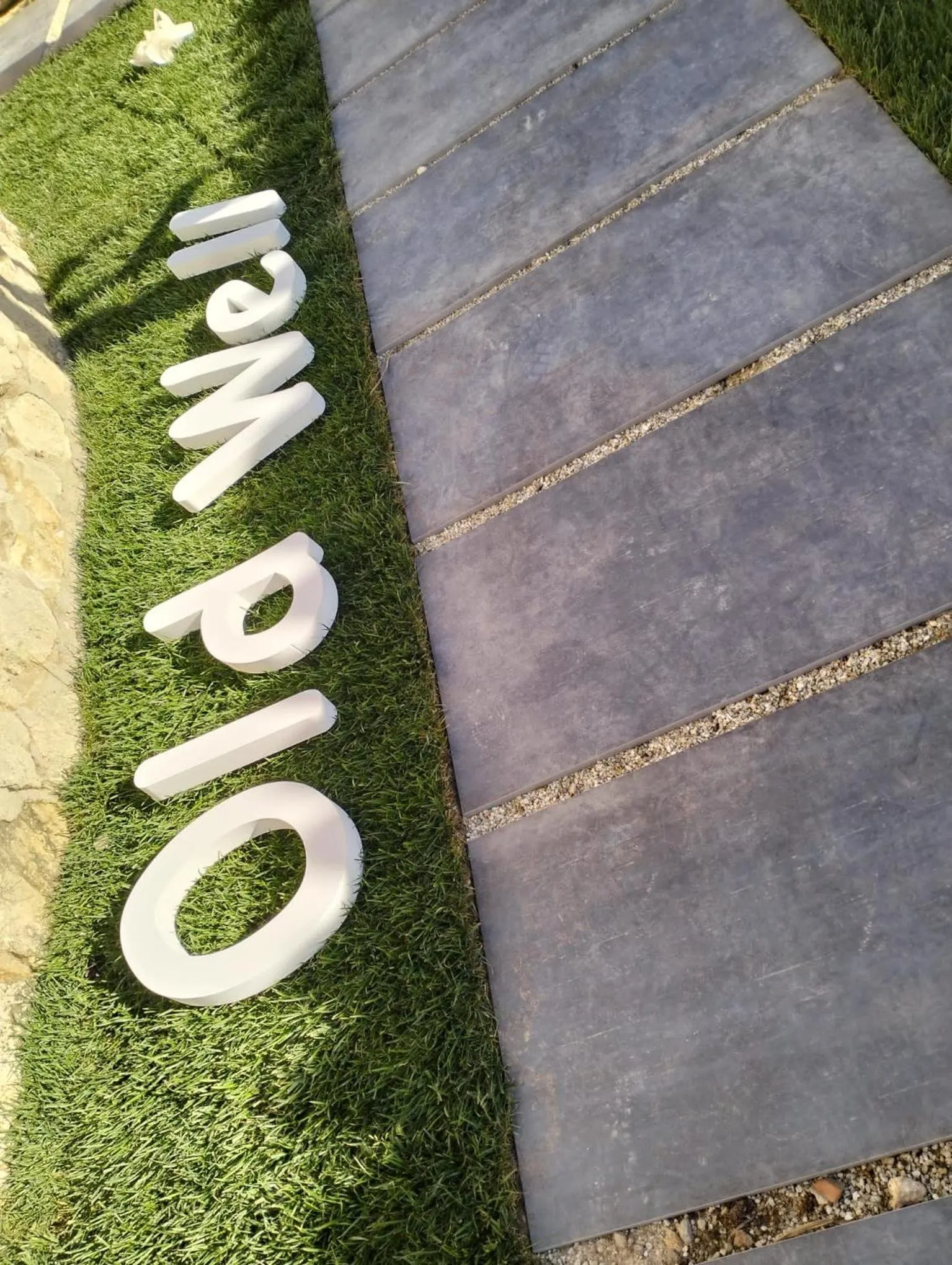 Day in Oldwell Hotel