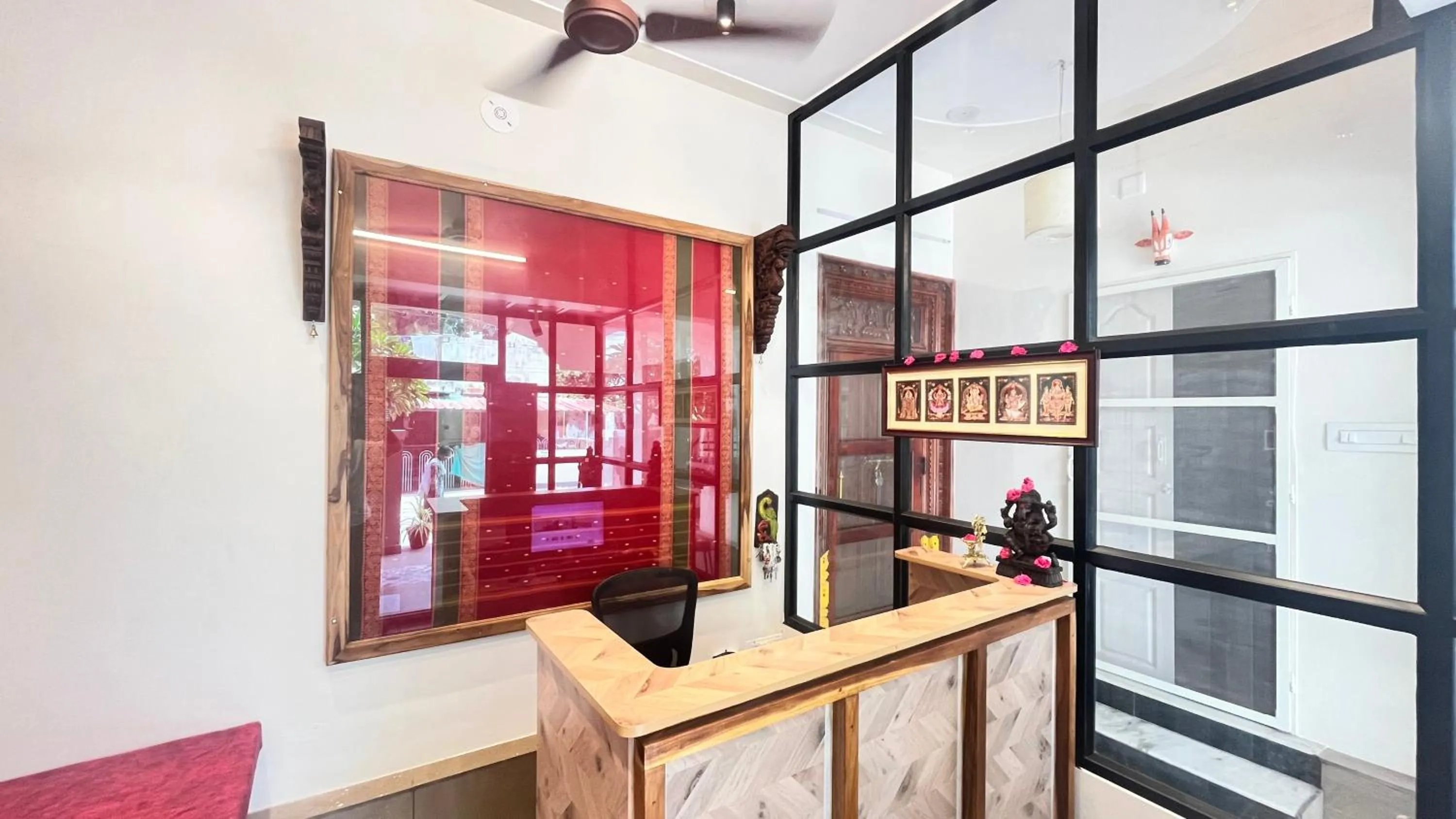 Lobby or reception in Dwaraka Guest House