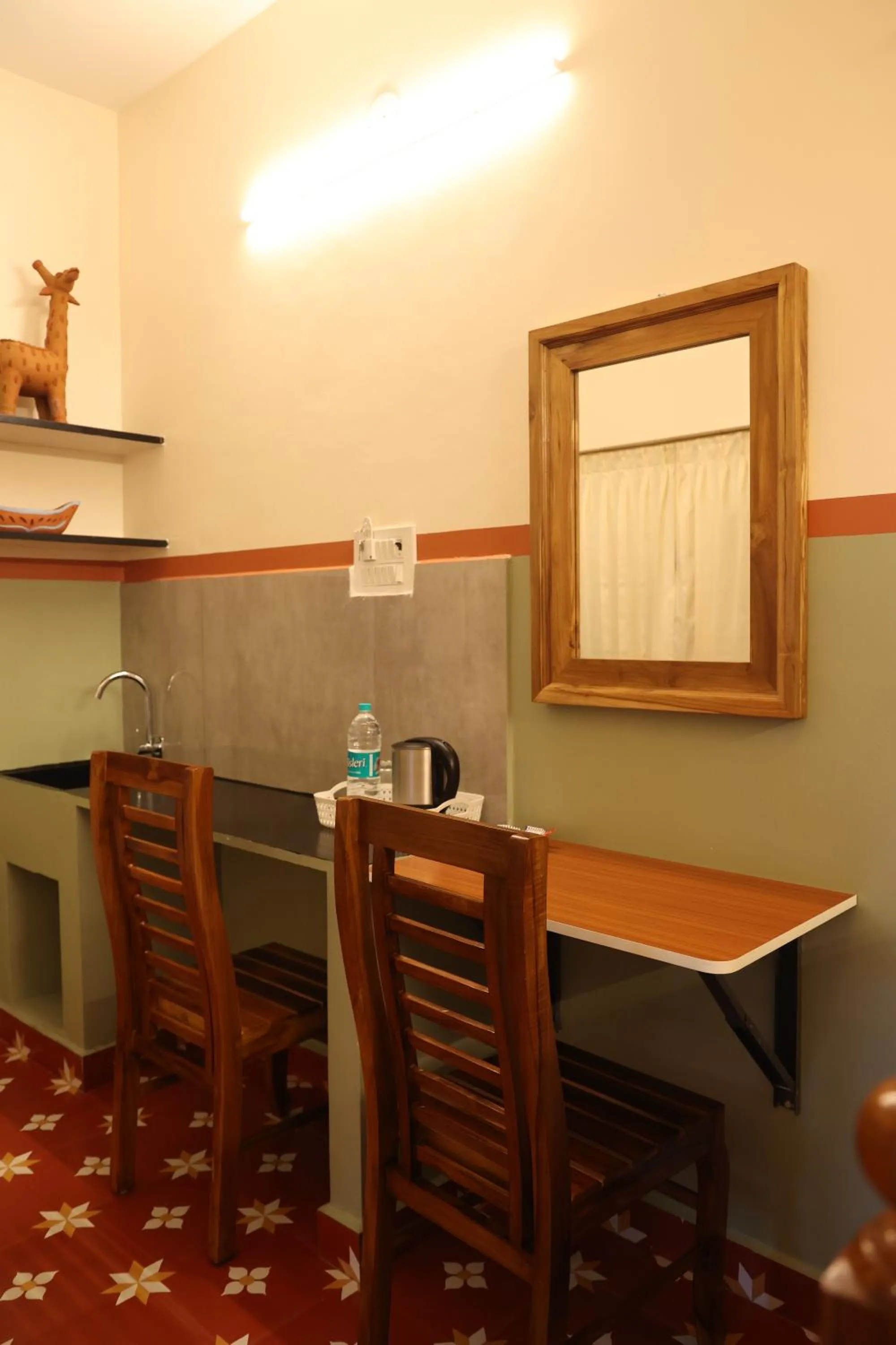 Kitchen or kitchenette in Dwaraka Guest House