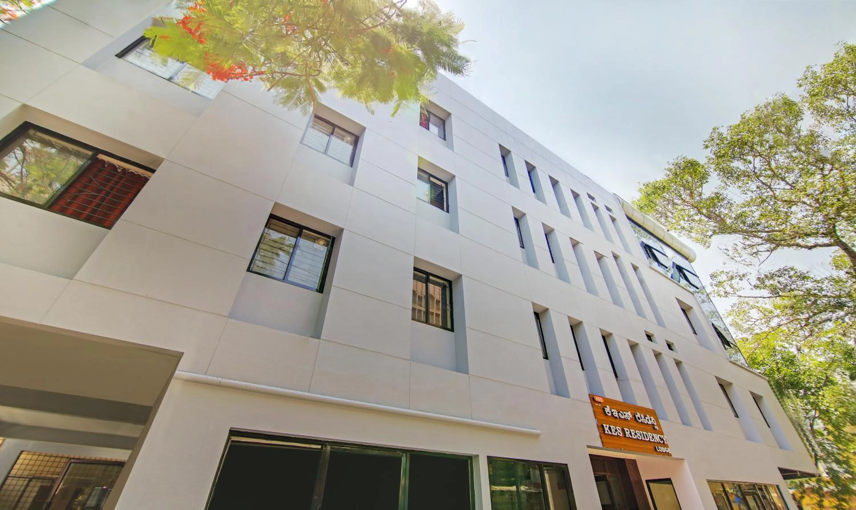 Property building in Itsy Hotels KES Residency, 10 Min From KSR Bengaluru City Junction