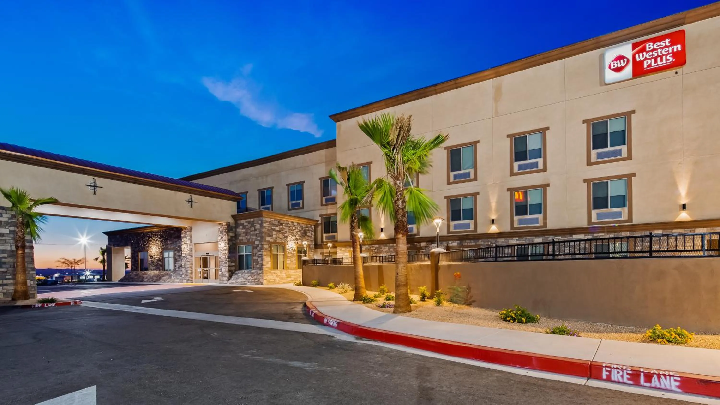 Property building in Best Western Plus New Barstow Inn & Suites