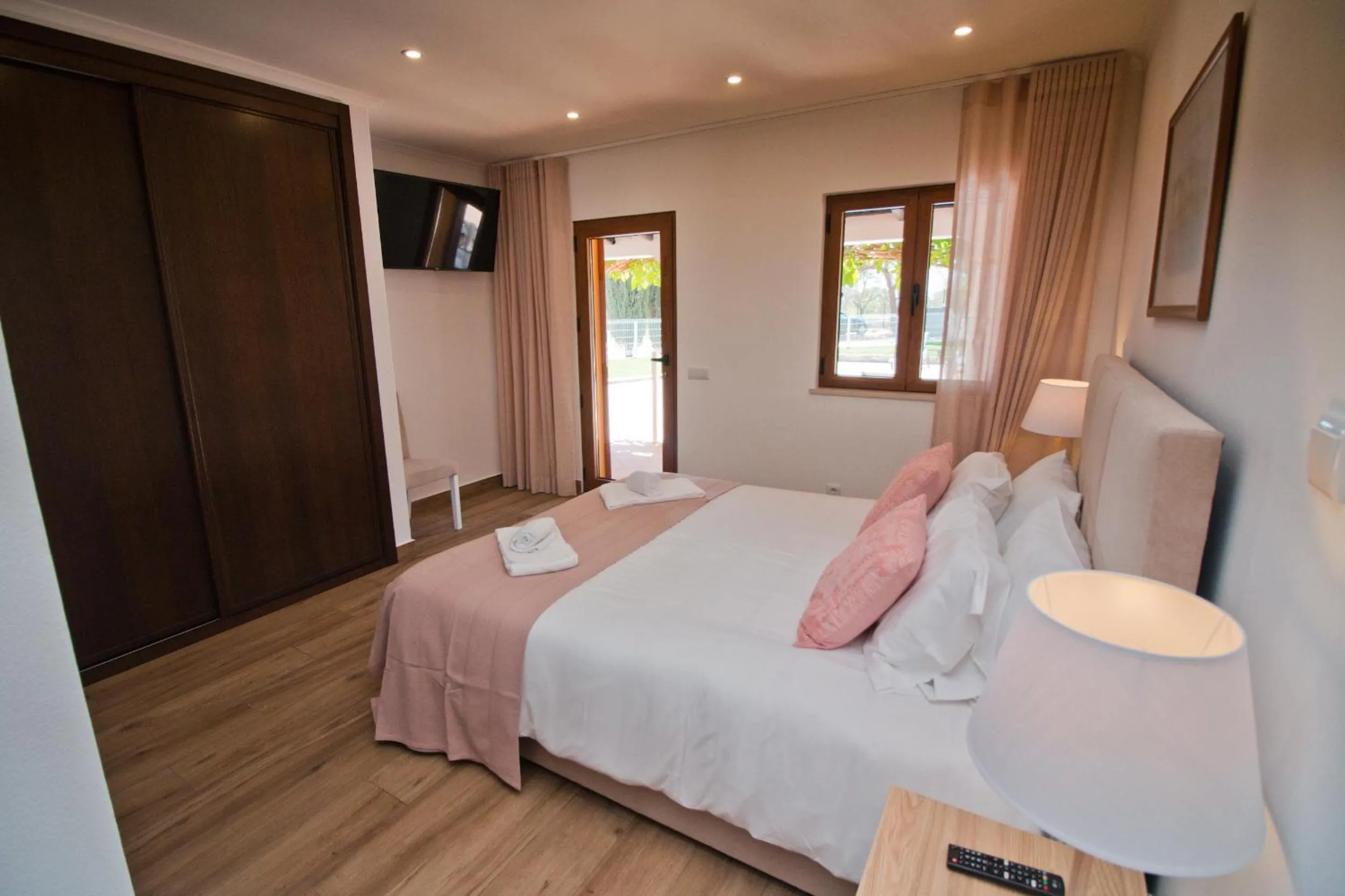 Bedroom, Bed in Casa da Ladeira Branca