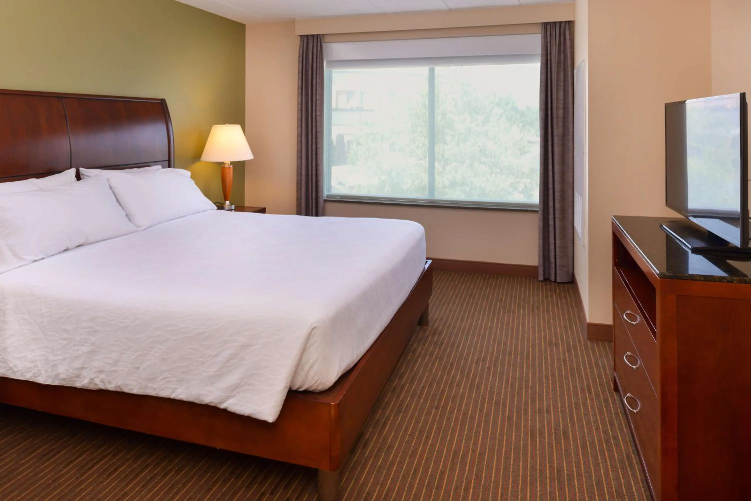 Bedroom, Bed in Hilton Garden Inn White Marsh