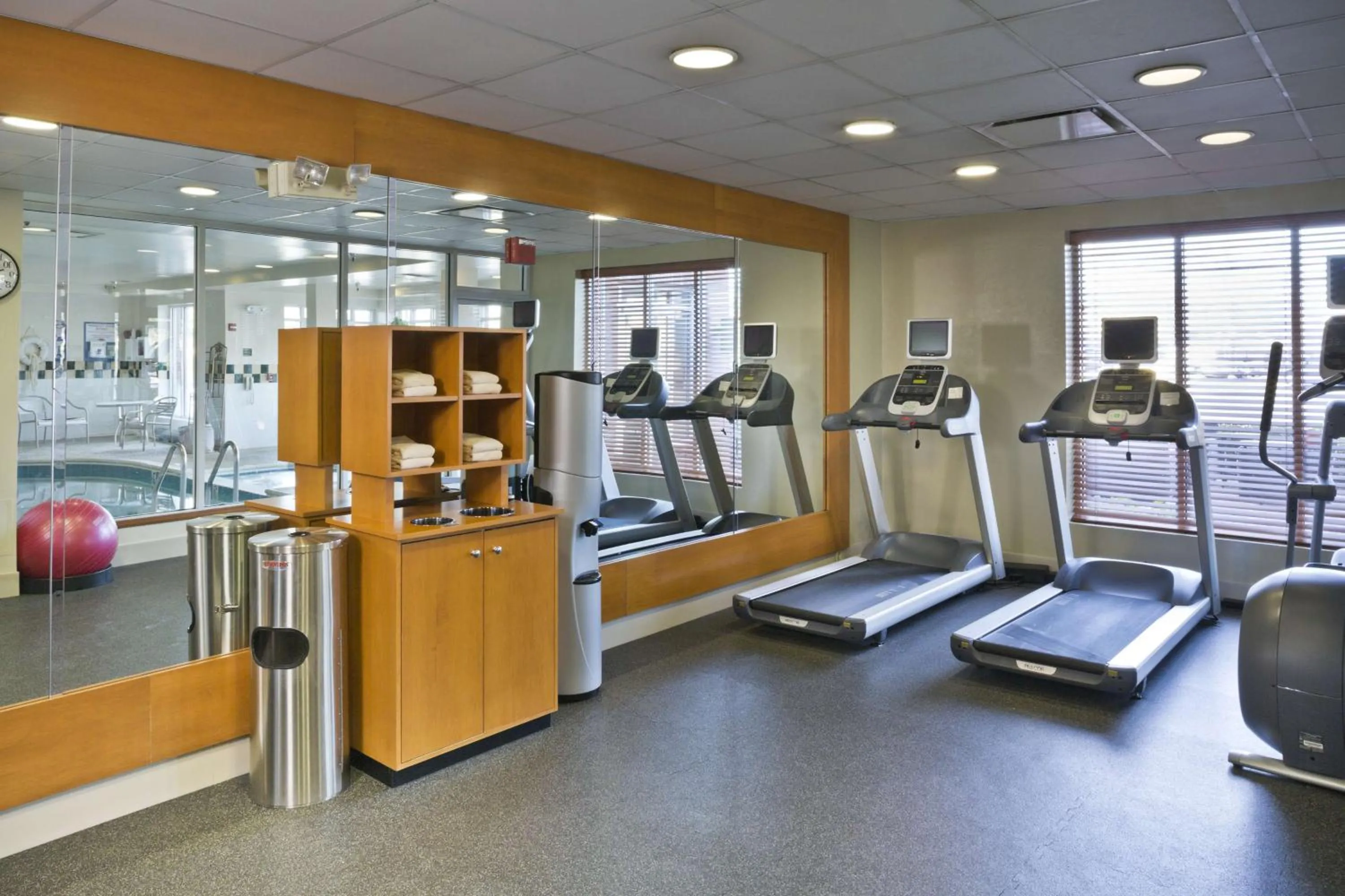 Fitness centre/facilities in Hilton Garden Inn White Marsh