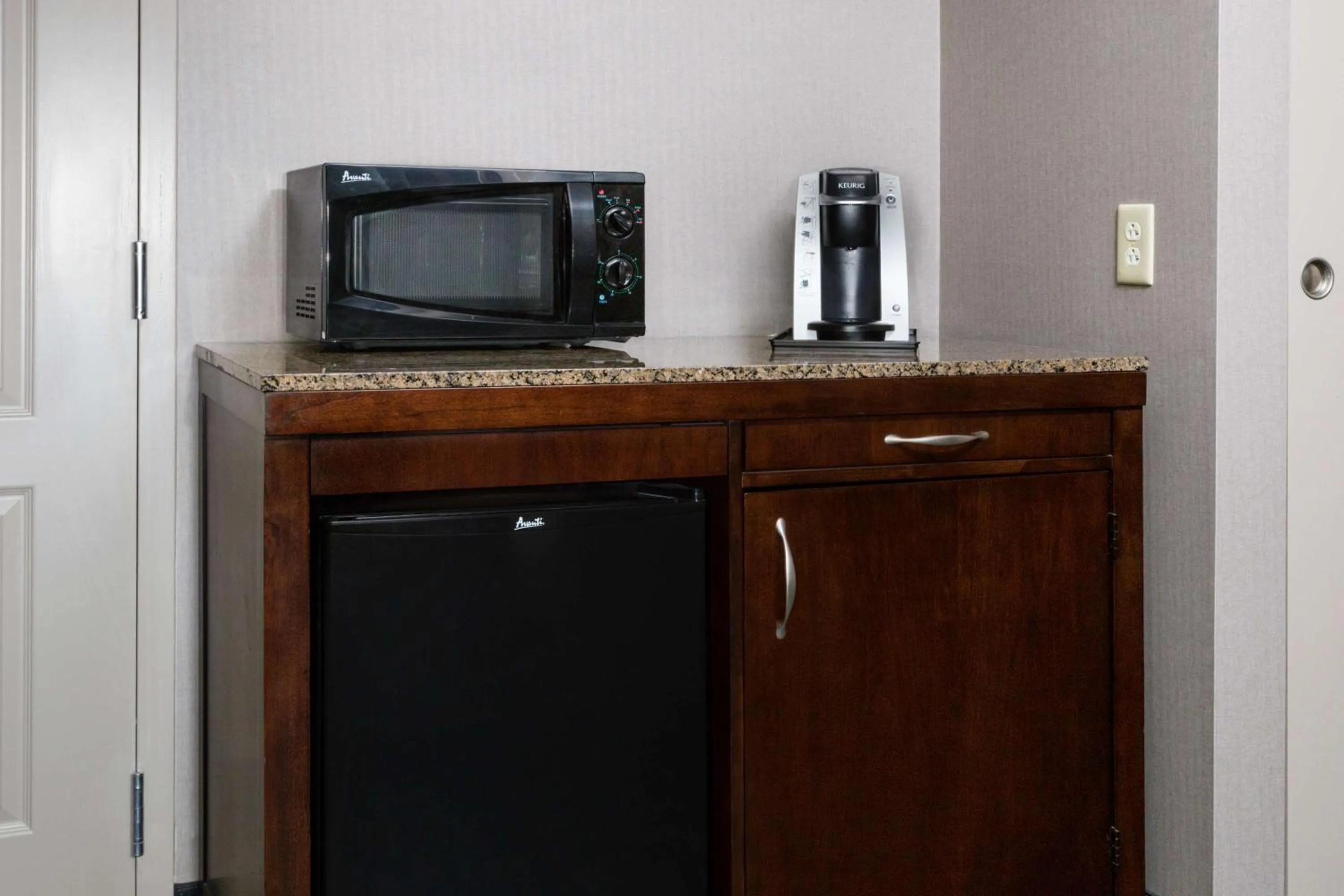 Kitchen or kitchenette in Hilton Garden Inn Annapolis