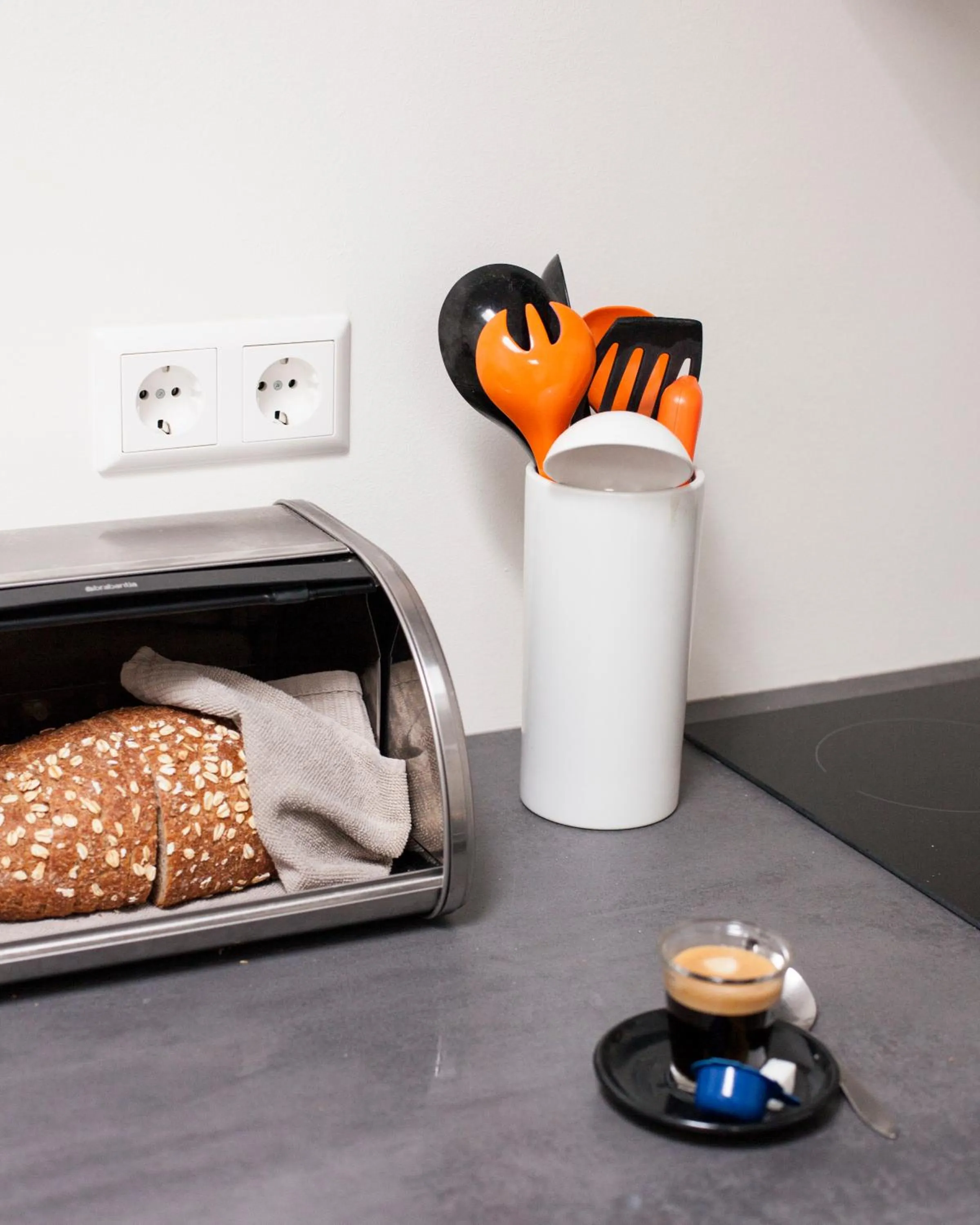 Continental breakfast, Bed in Kuwadro Guesthouse Centrum