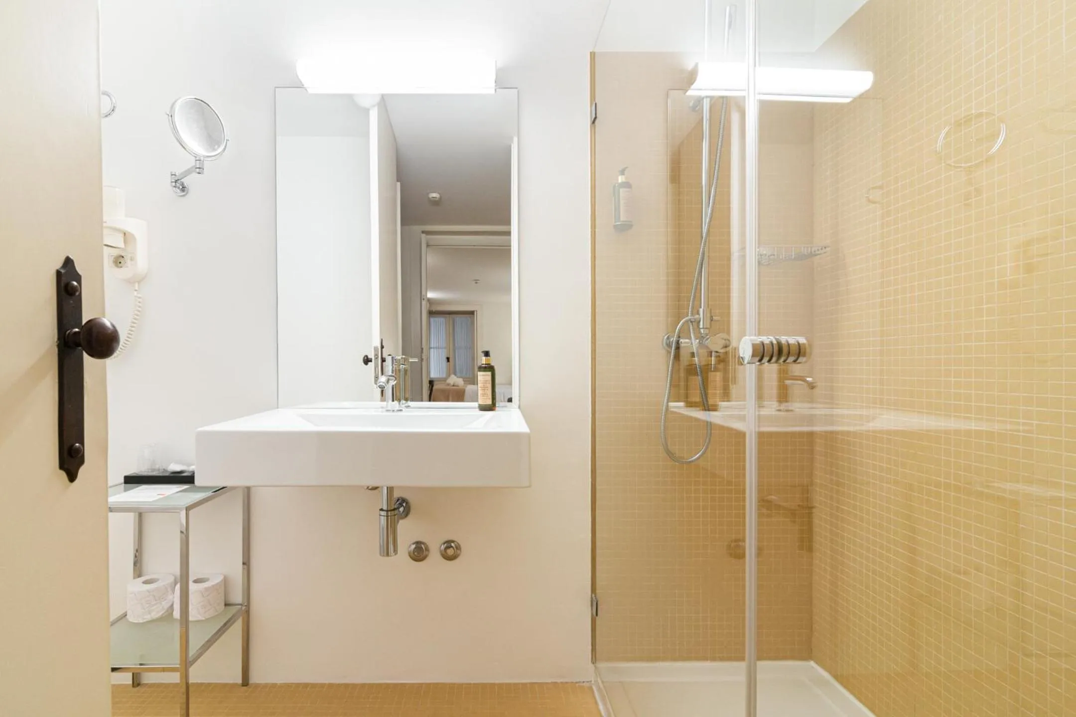 Shower in Marquês Garden House by Olivia