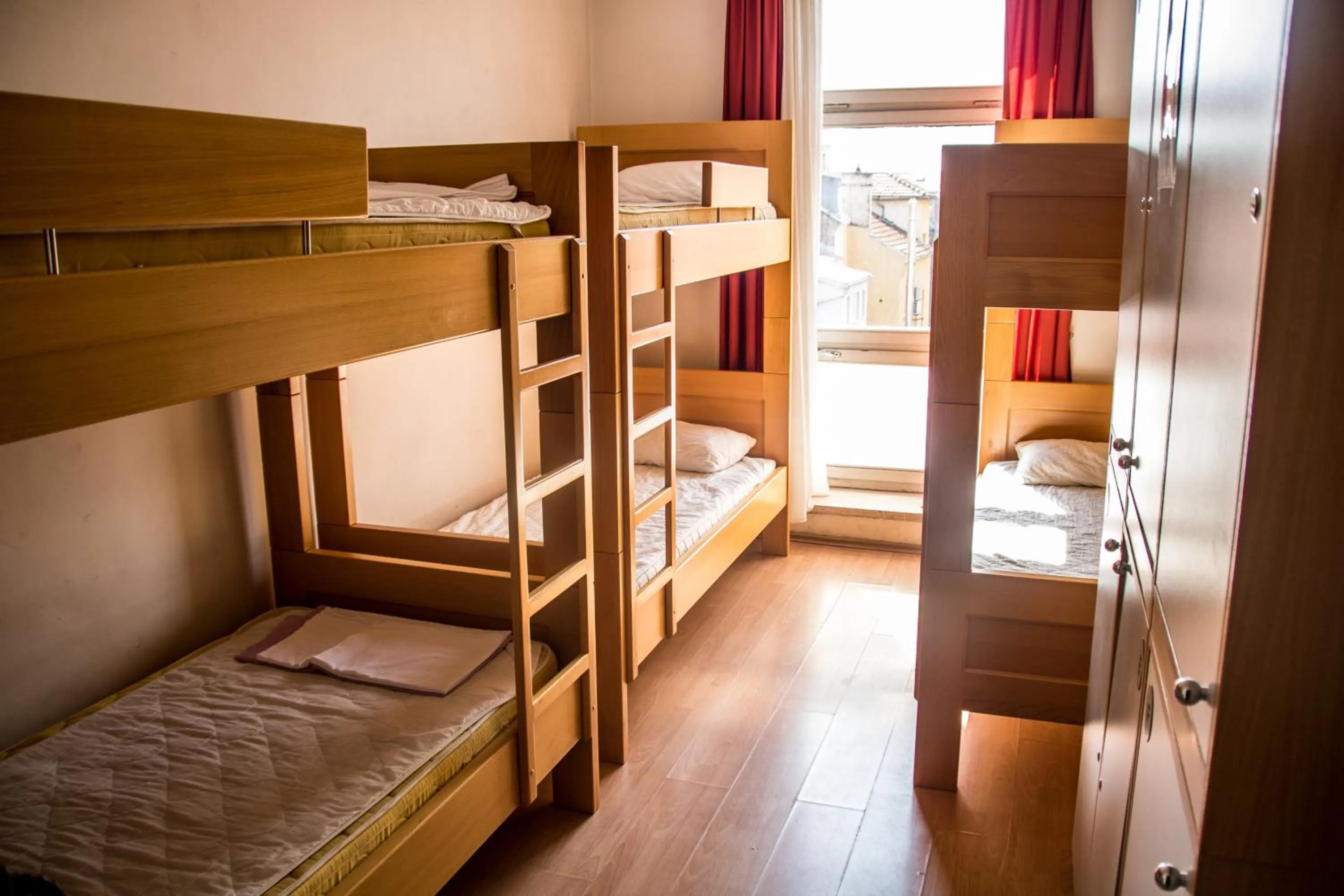 bunk bed, Bed in HI Hostel Zagreb