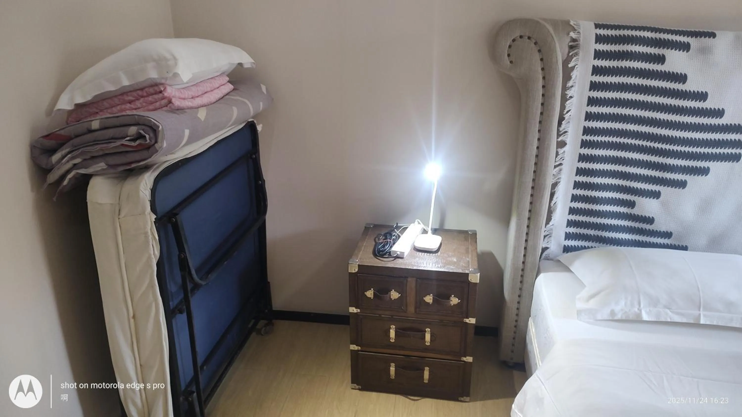 Bed in Venetian Poseidon Pool Hotel