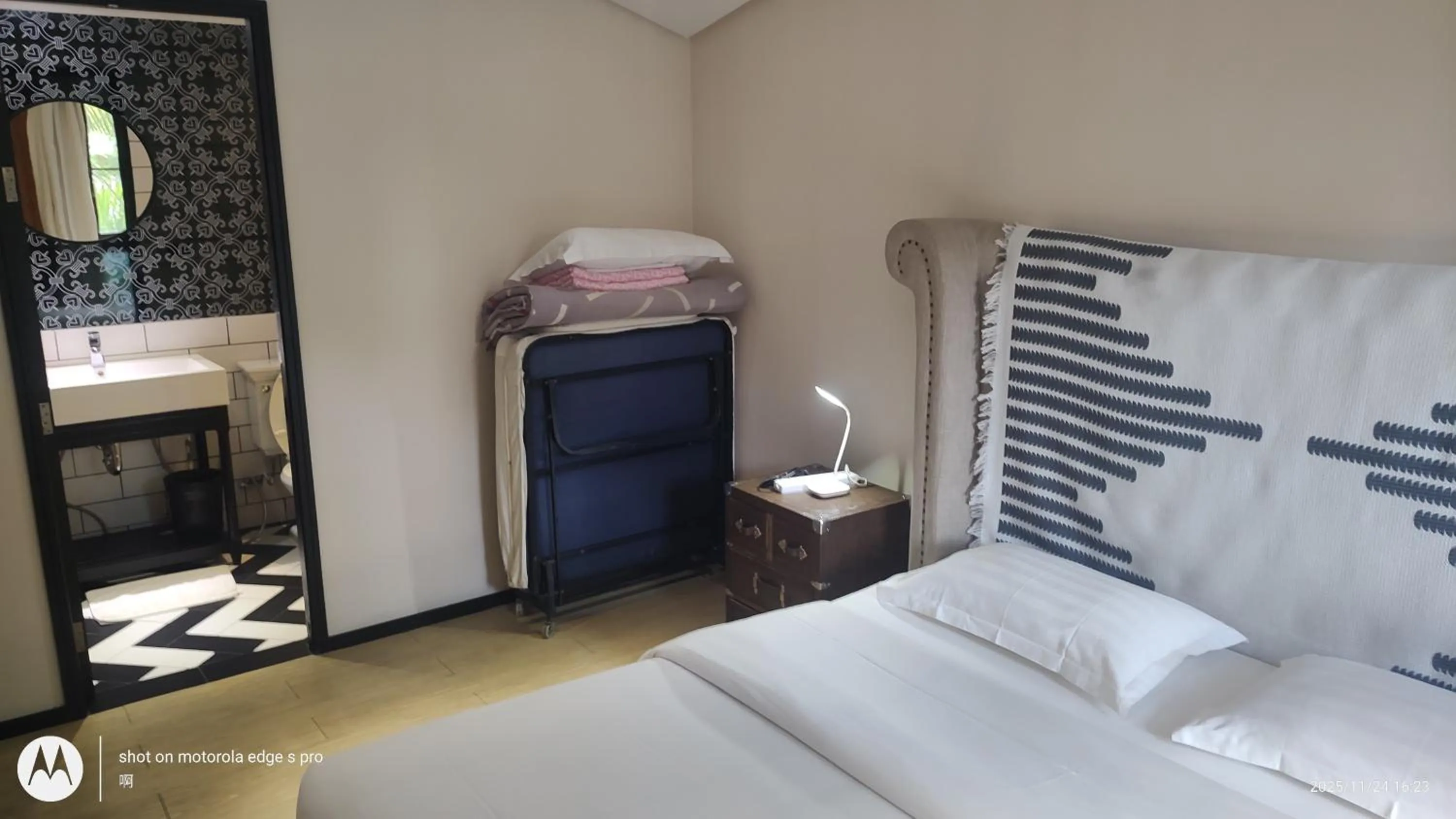 Bed in Venetian Poseidon Pool Hotel