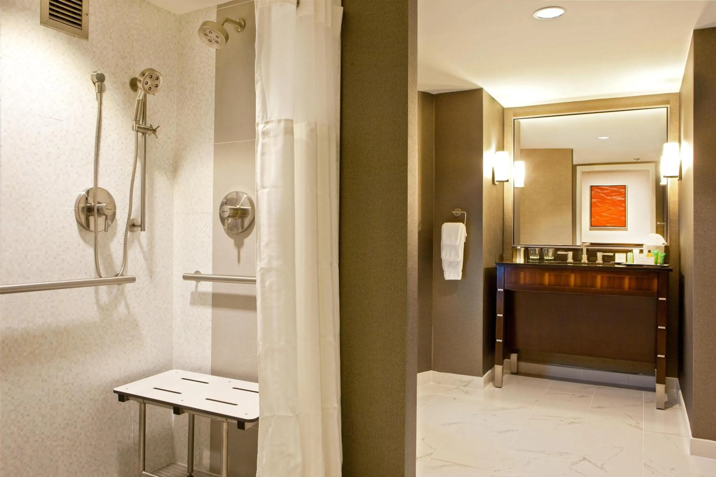 Bathroom in Hilton Nashville Downtown