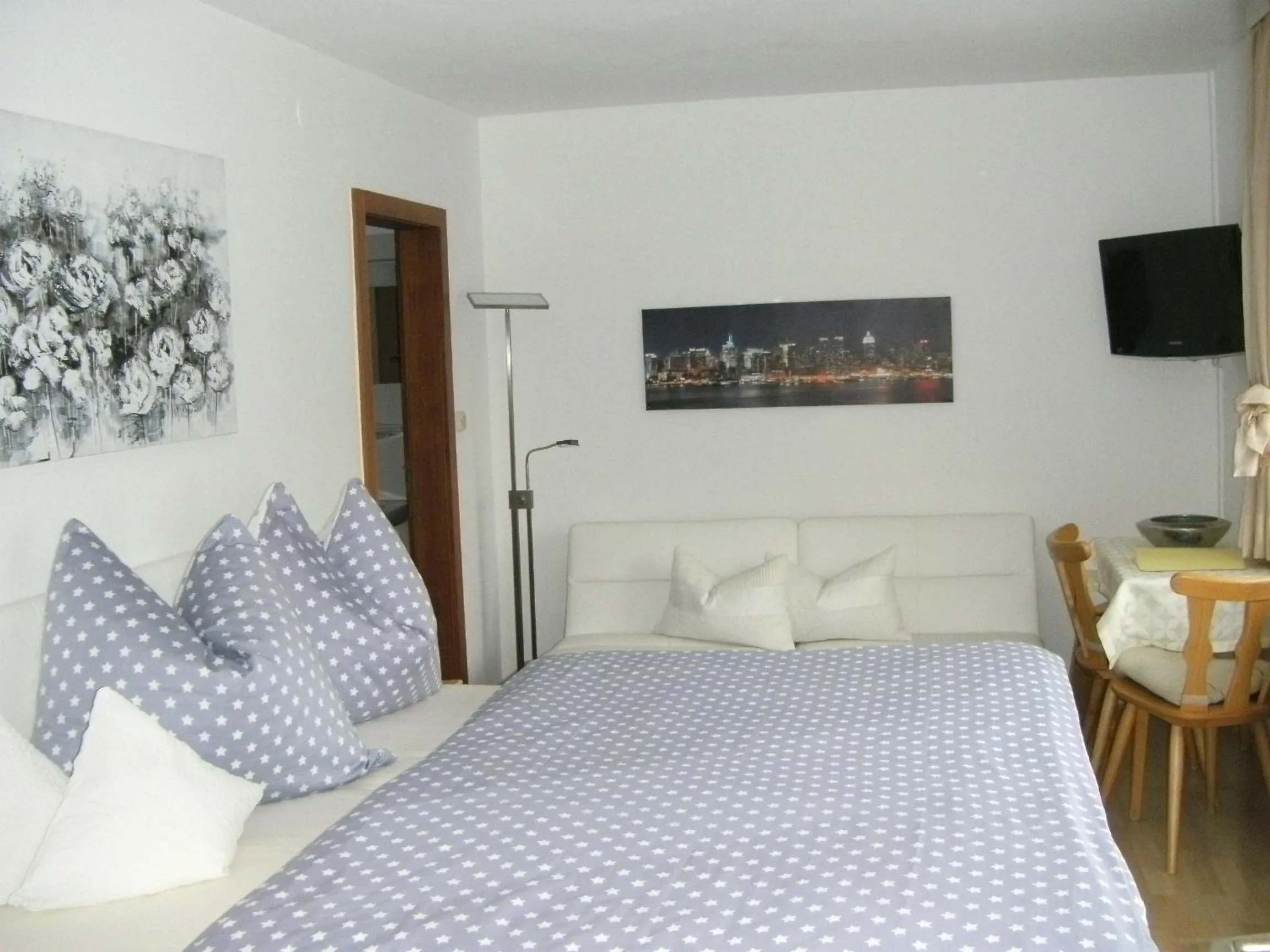Photo of the whole room, Bed in Pension Garni Gerhard