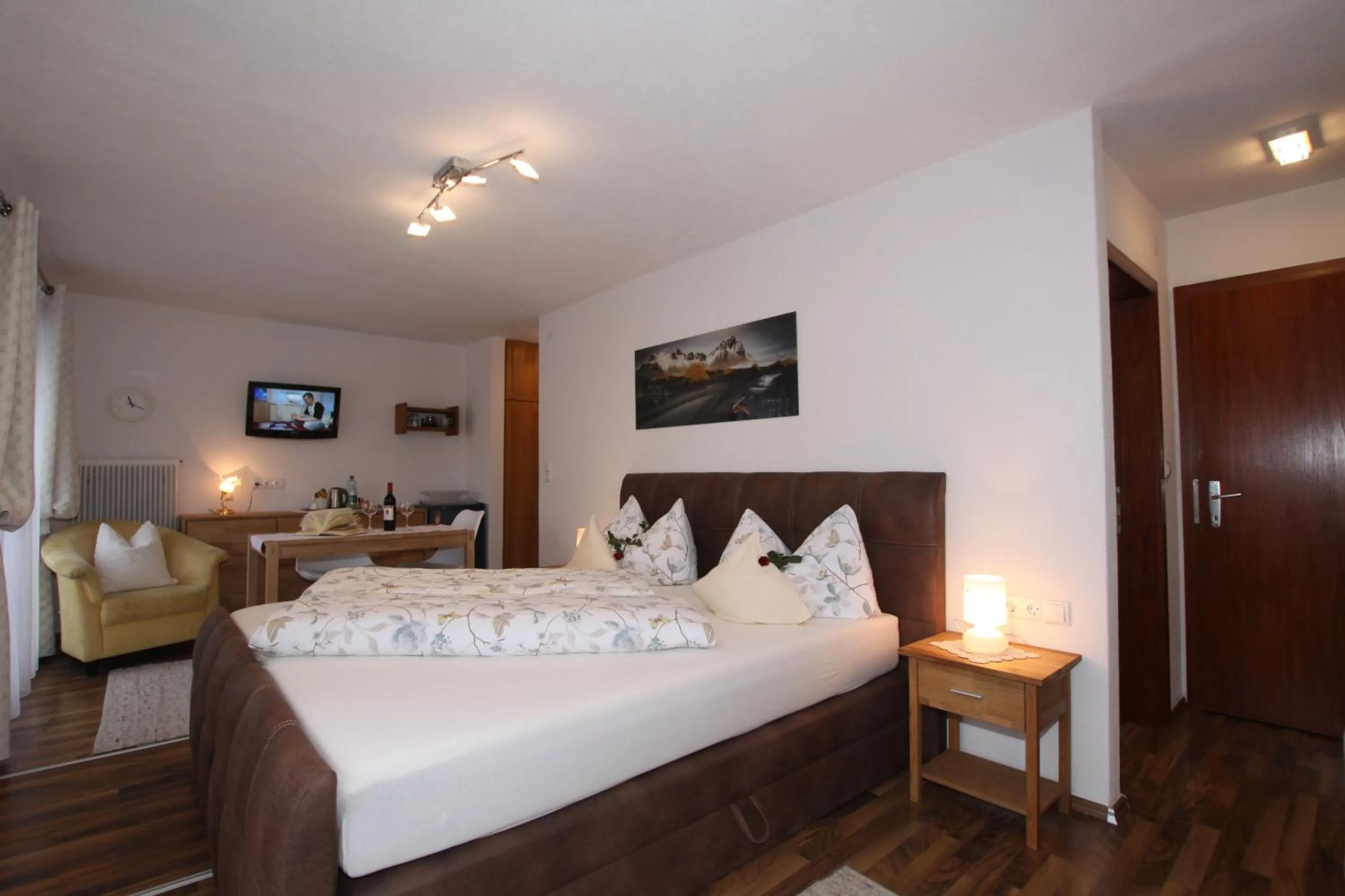TV and multimedia, Bed in Pension Garni Gerhard