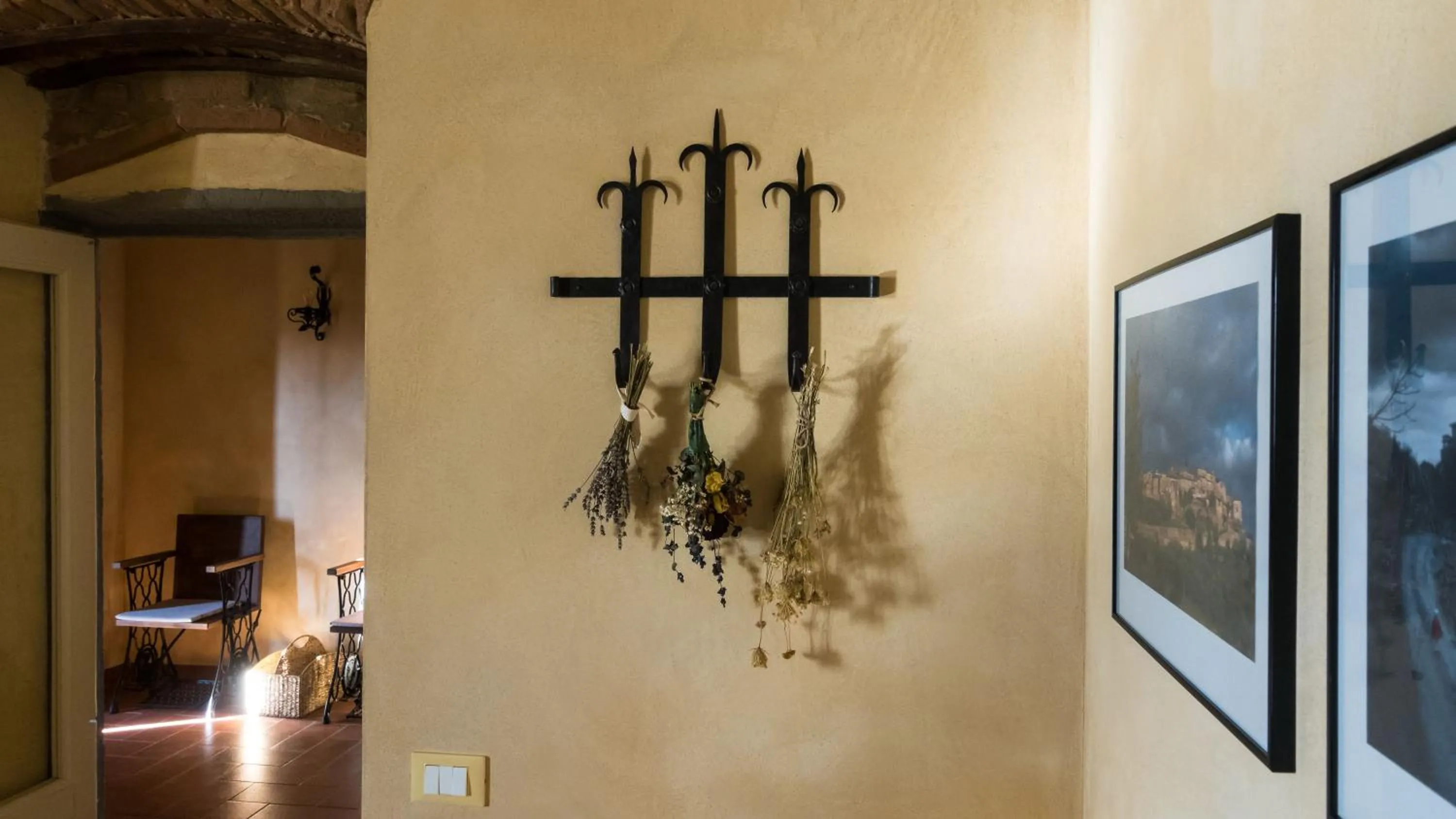 Decorative detail in Torre nel Chianti