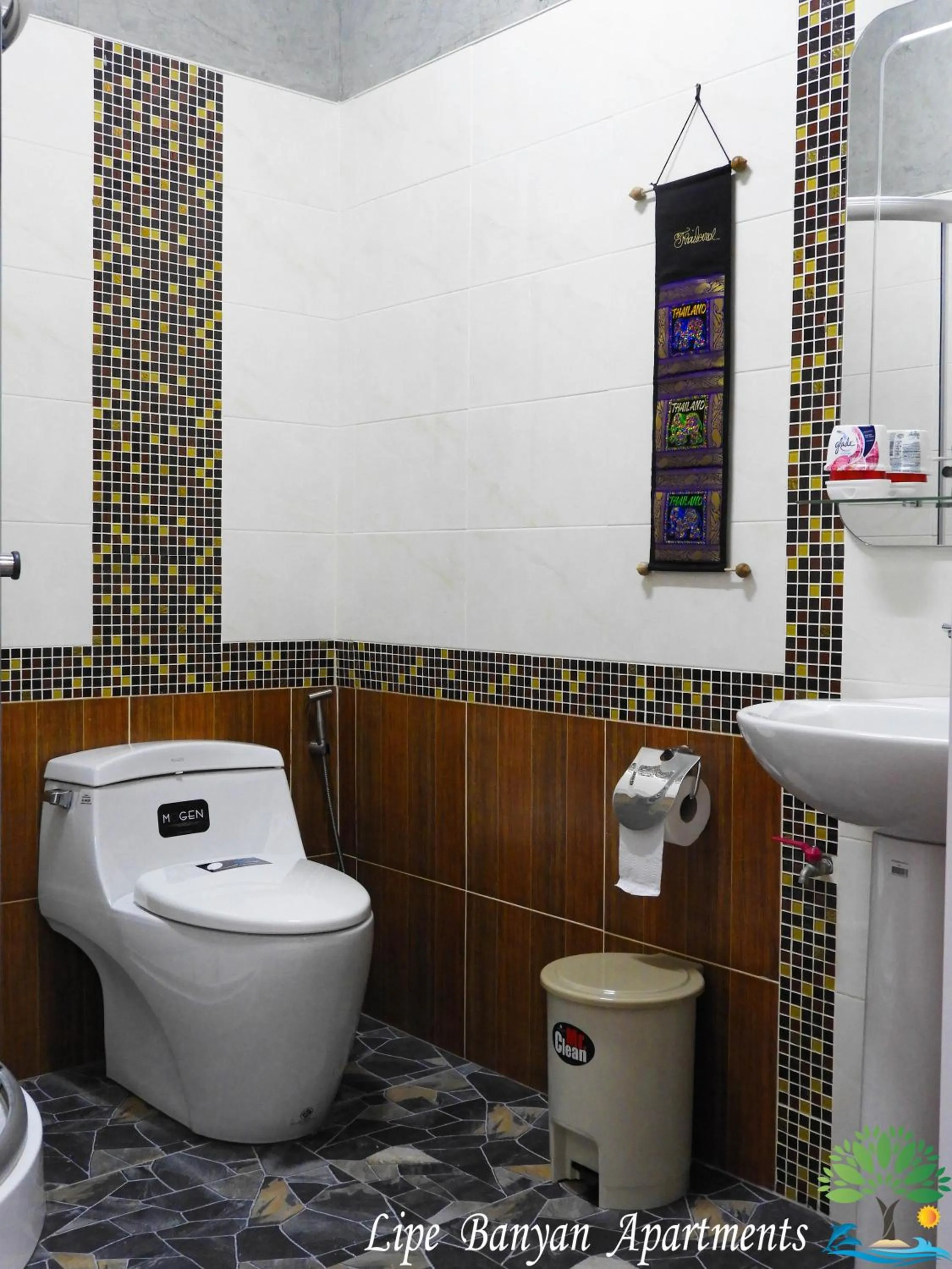 Lipe Banyan Apartments