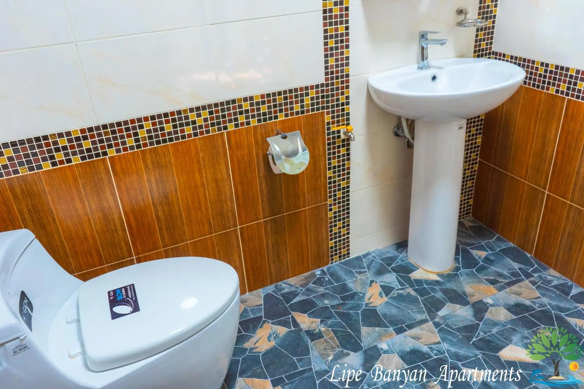 Lipe Banyan Apartments