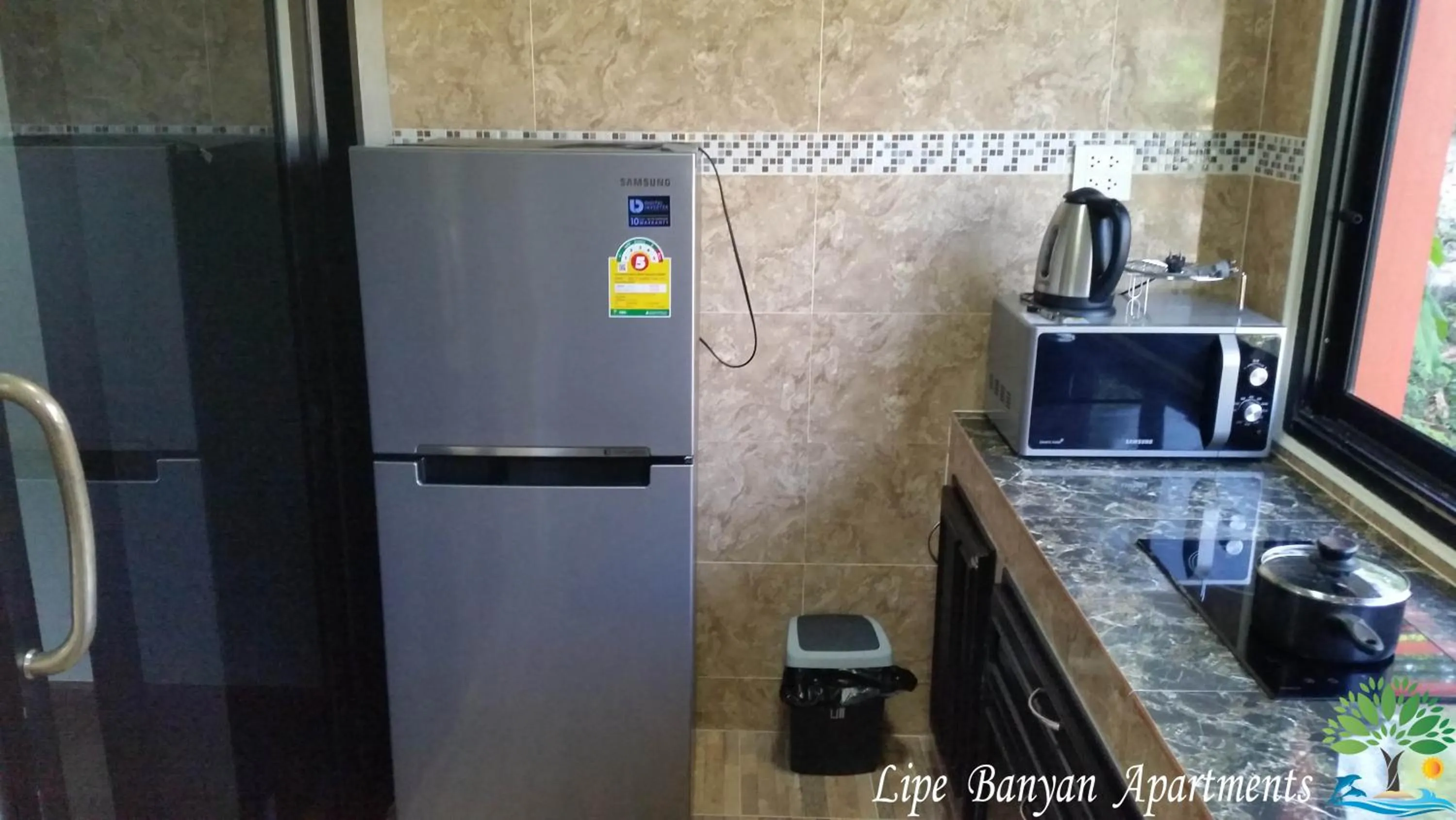 Lipe Banyan Apartments