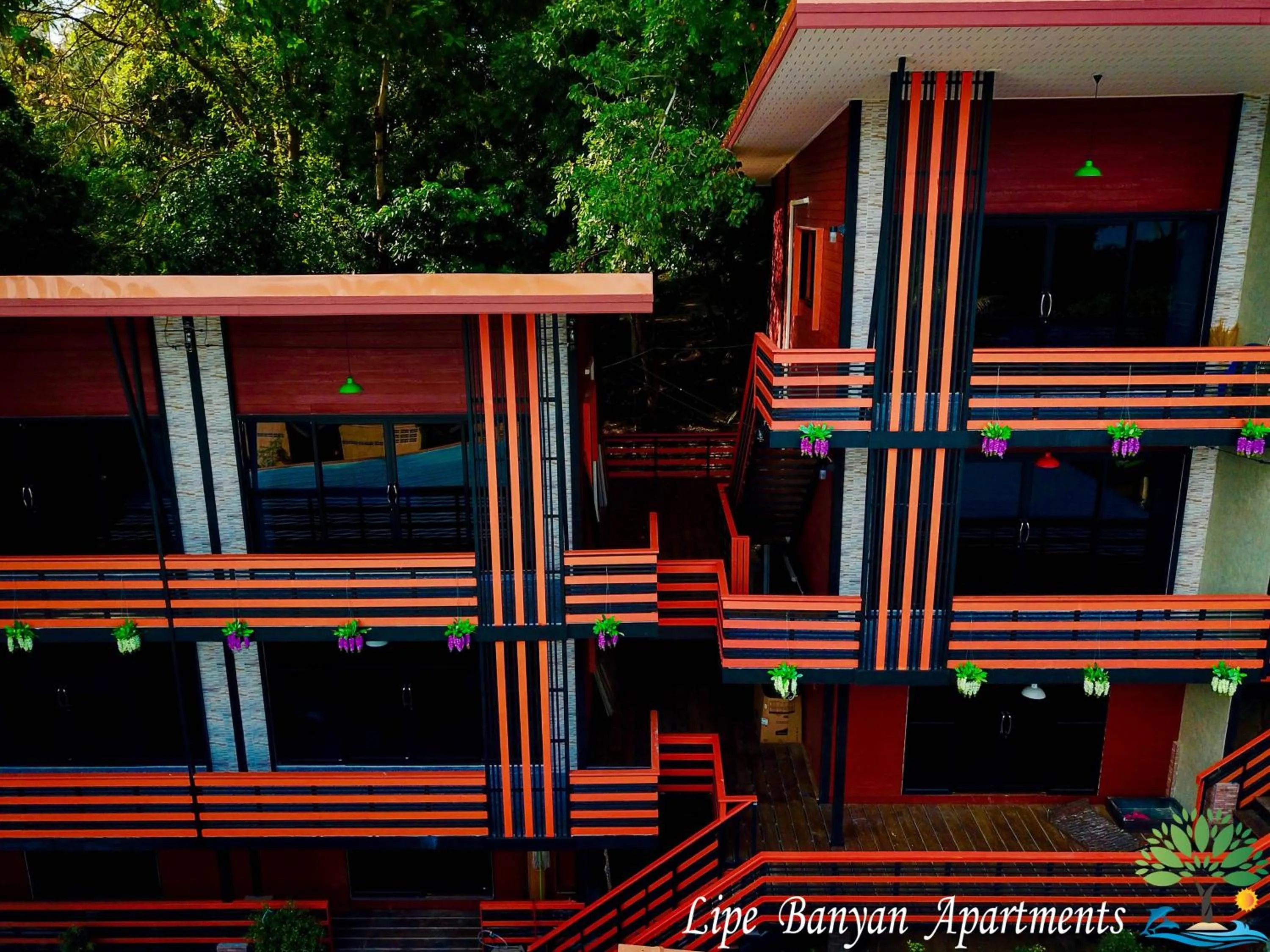 Lipe Banyan Apartments