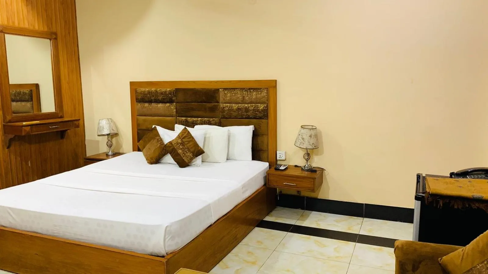 Bed in The King Hotel