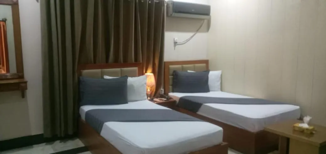 Bed in The King Hotel