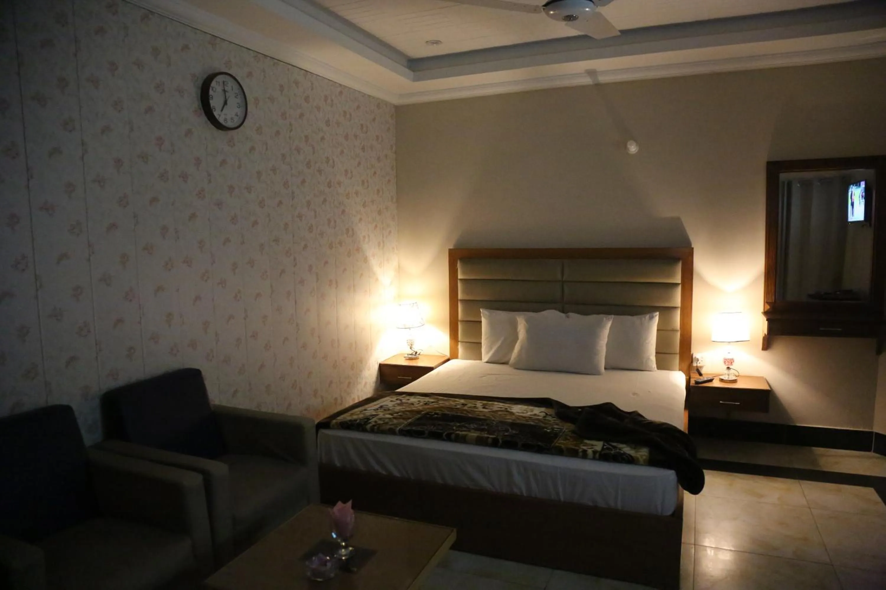 Bed in The King Hotel