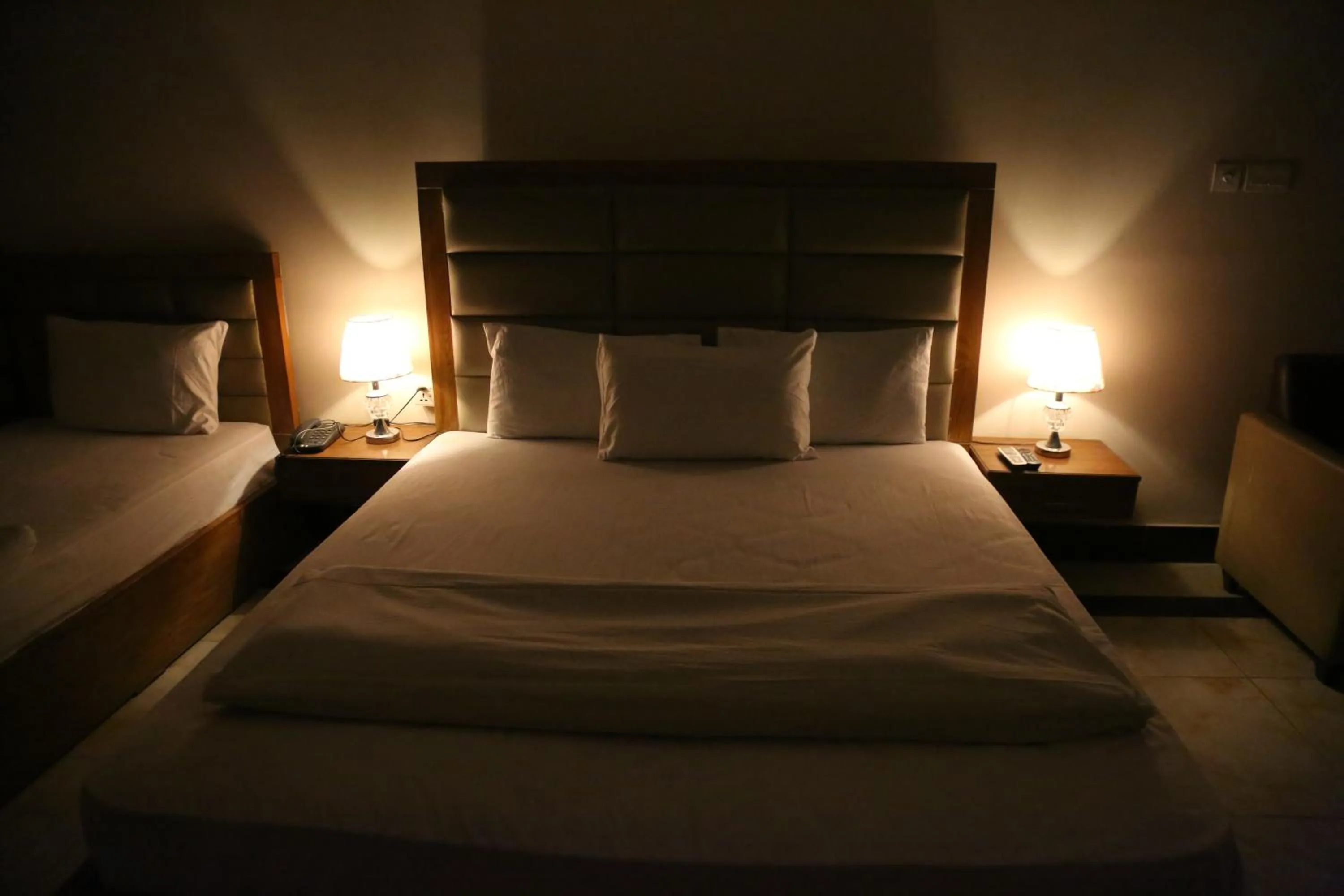 Bed in The King Hotel