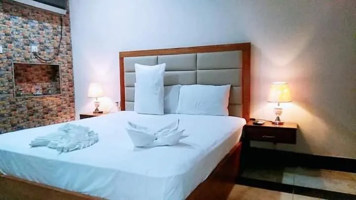 Bed in The King Hotel