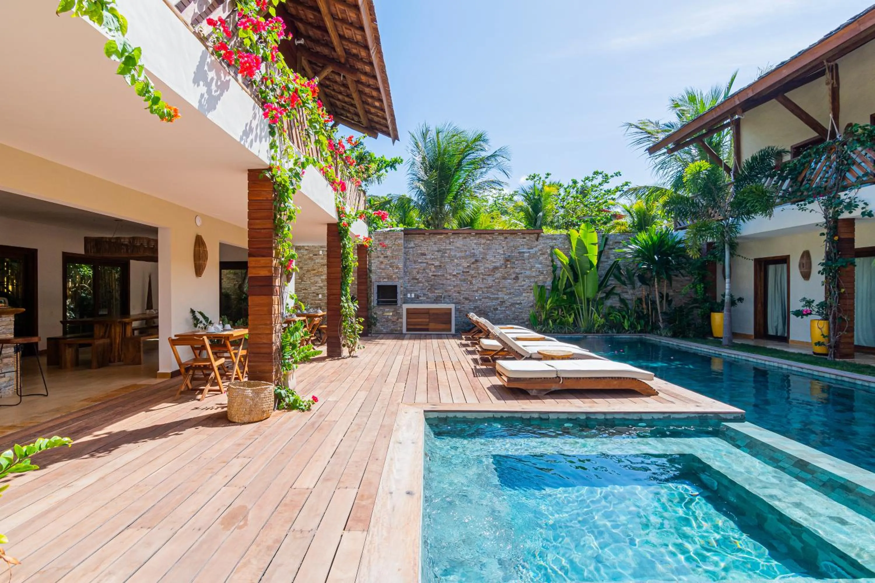 Property building in VillaMag