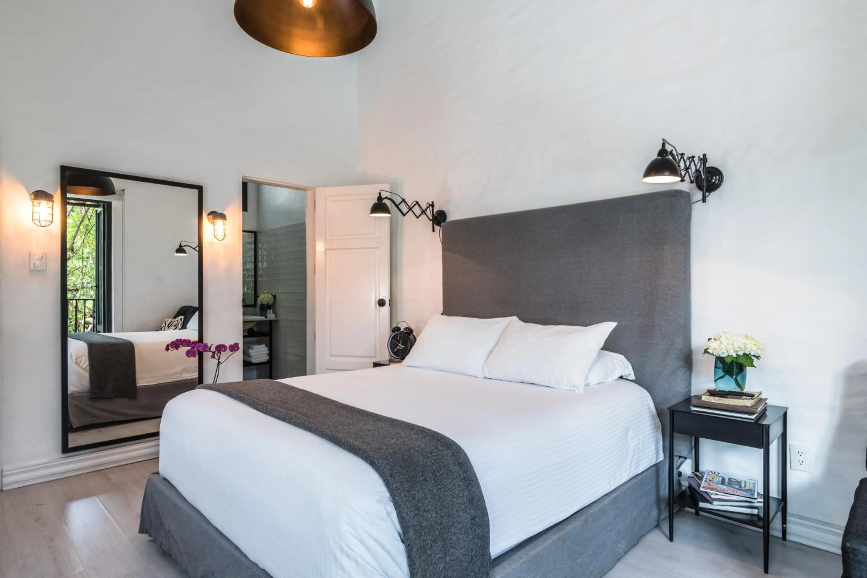 Bed in Las Casas B&B Boutique Hotel, Spa & Restaurante Cuernavaca