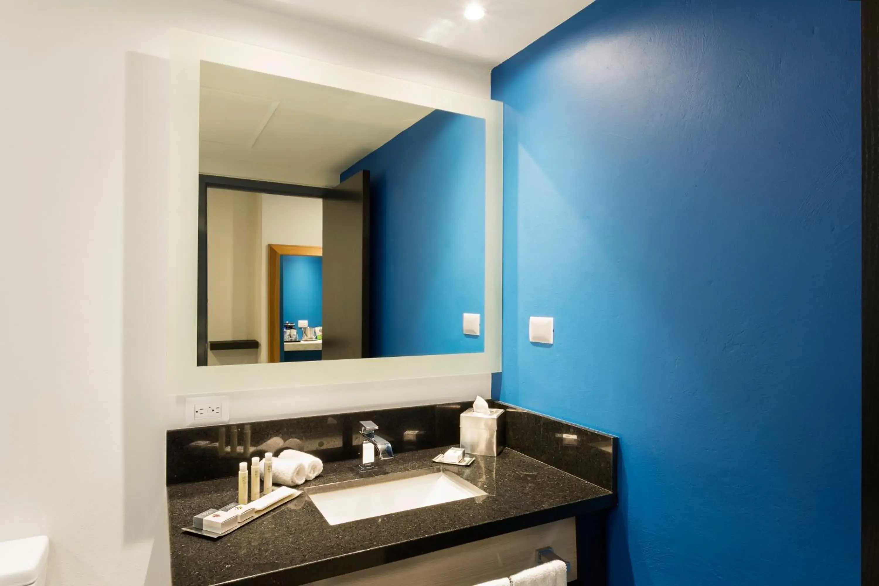 Studio Suite with two Queen Size Bed in DoubleTree by Hilton Veracruz Studio Suite with two Queen Size Bed in DoubleTree by Hilton Veracruz