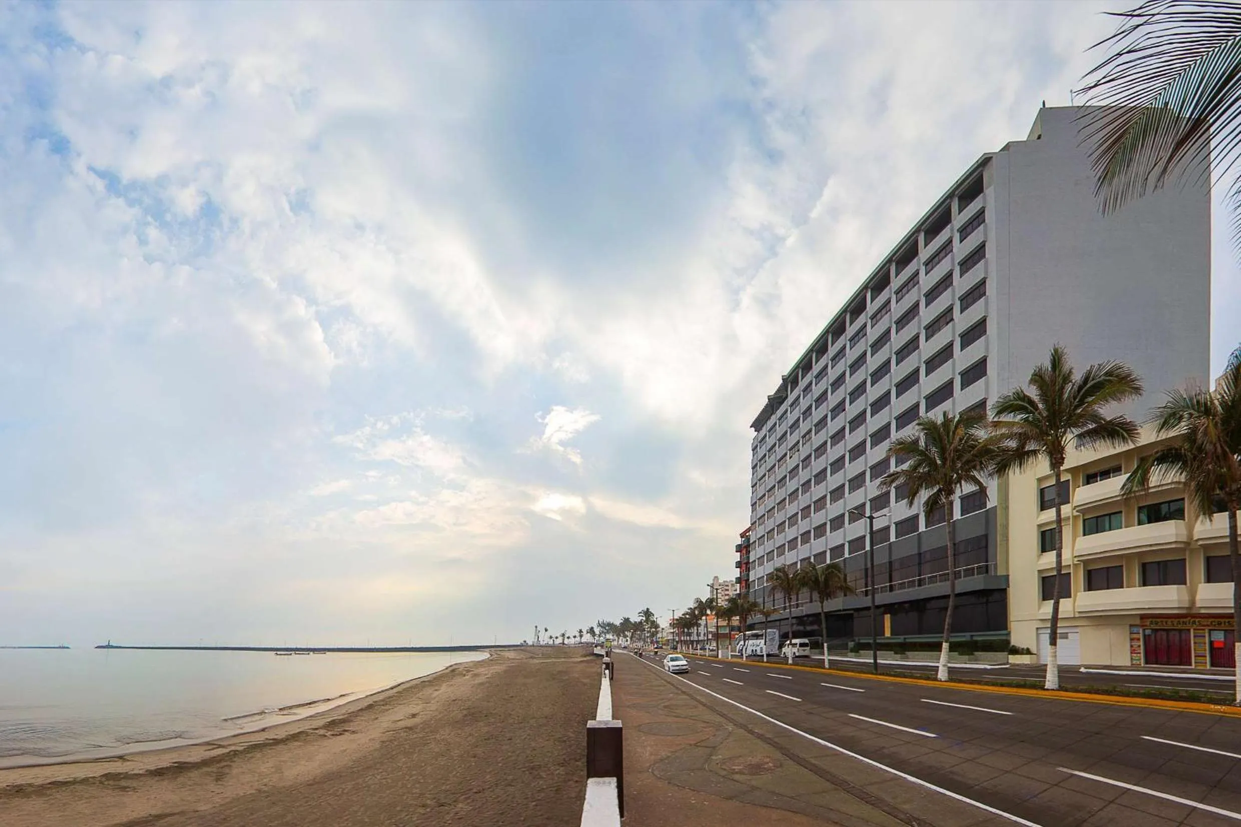 Property building in DoubleTree by Hilton Veracruz