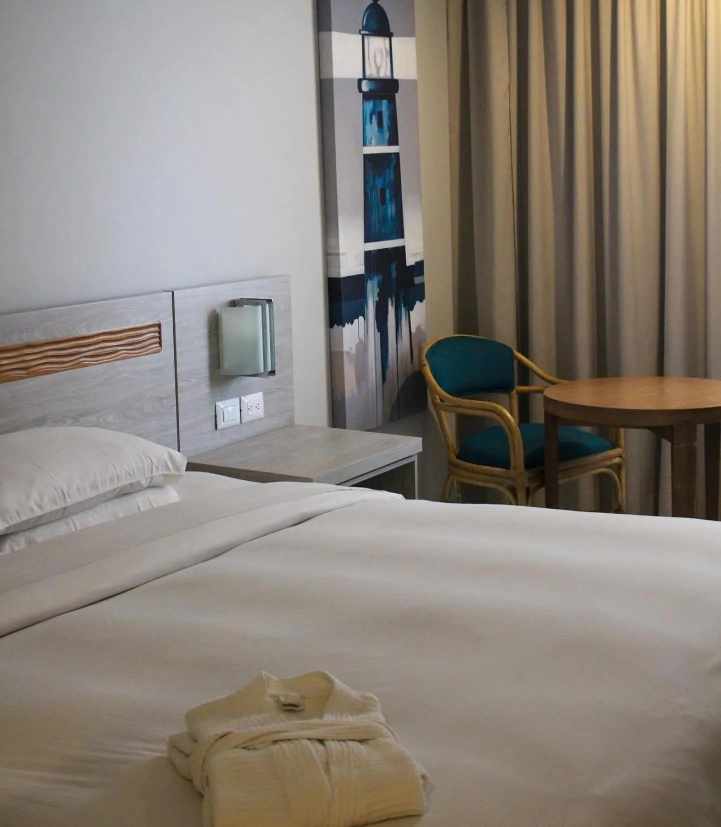 Photo of the whole room, Bed in DoubleTree by Hilton Veracruz