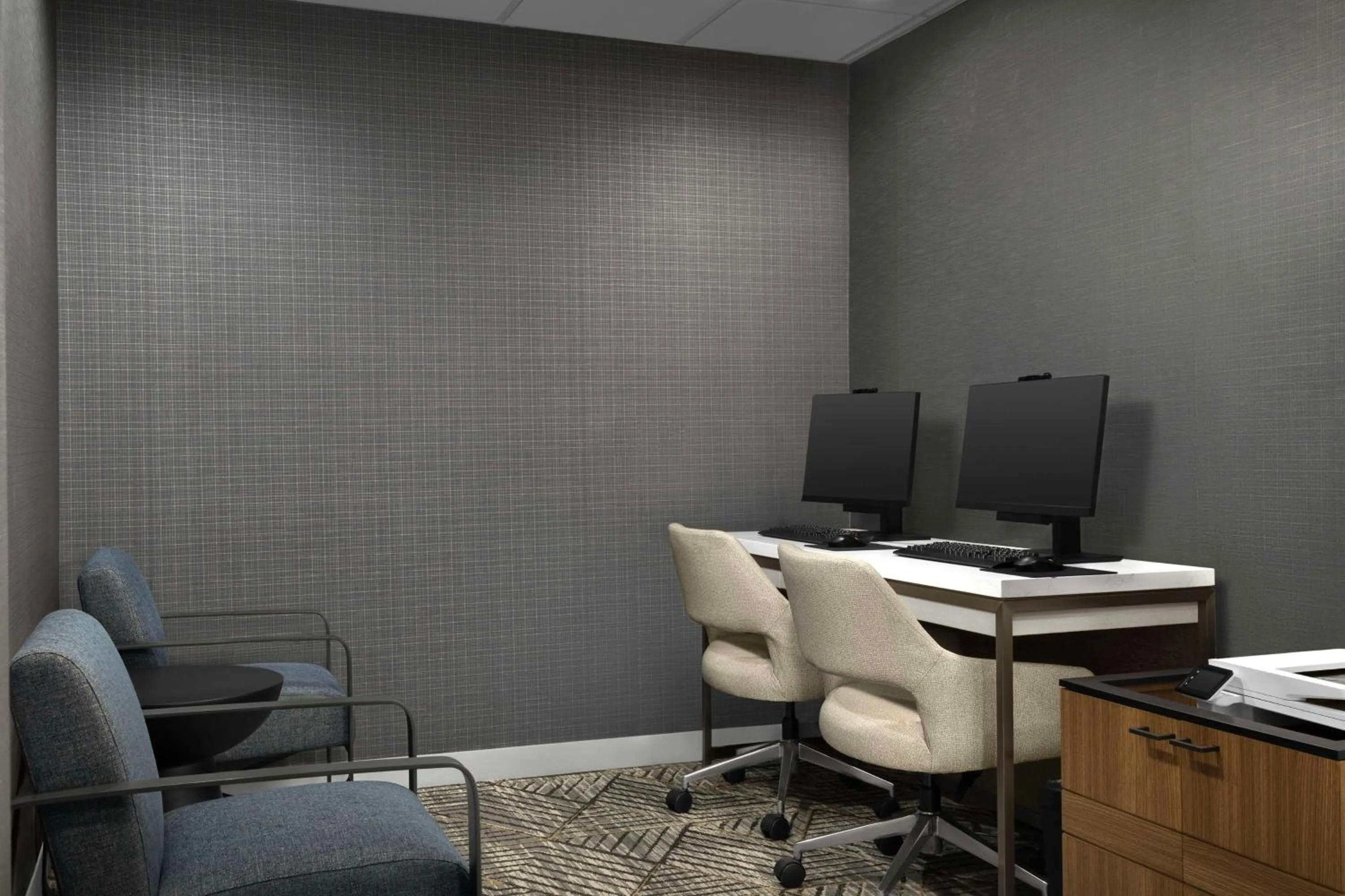 Business facilities in Homewood Suites Nashville Airport