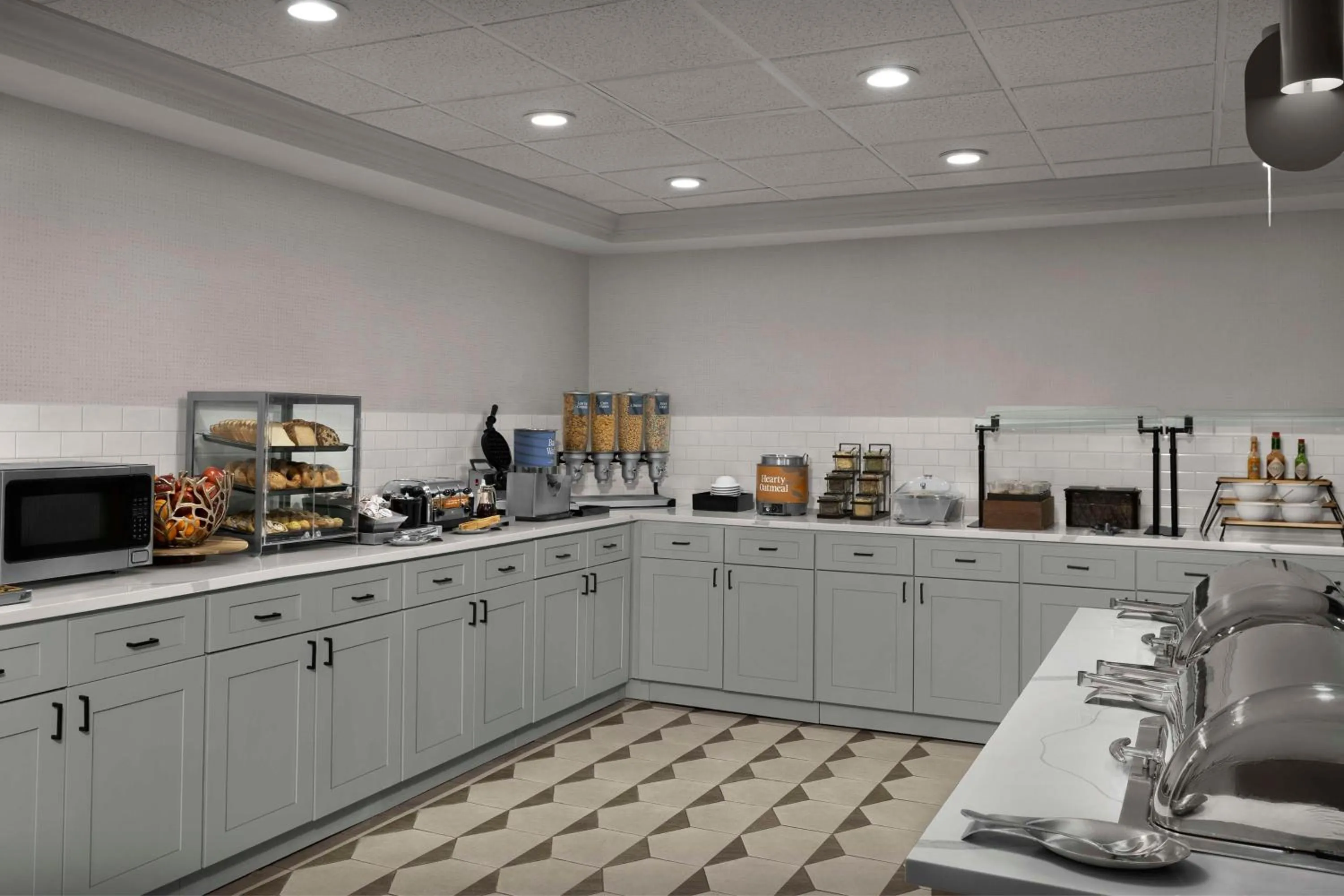 Breakfast in Homewood Suites Nashville Airport