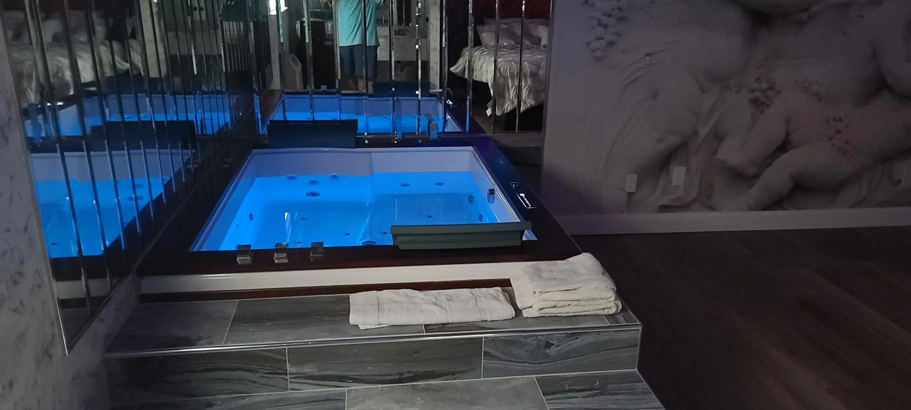 Photo of the whole room in Americas Best Value Inn Providence-North Scituate