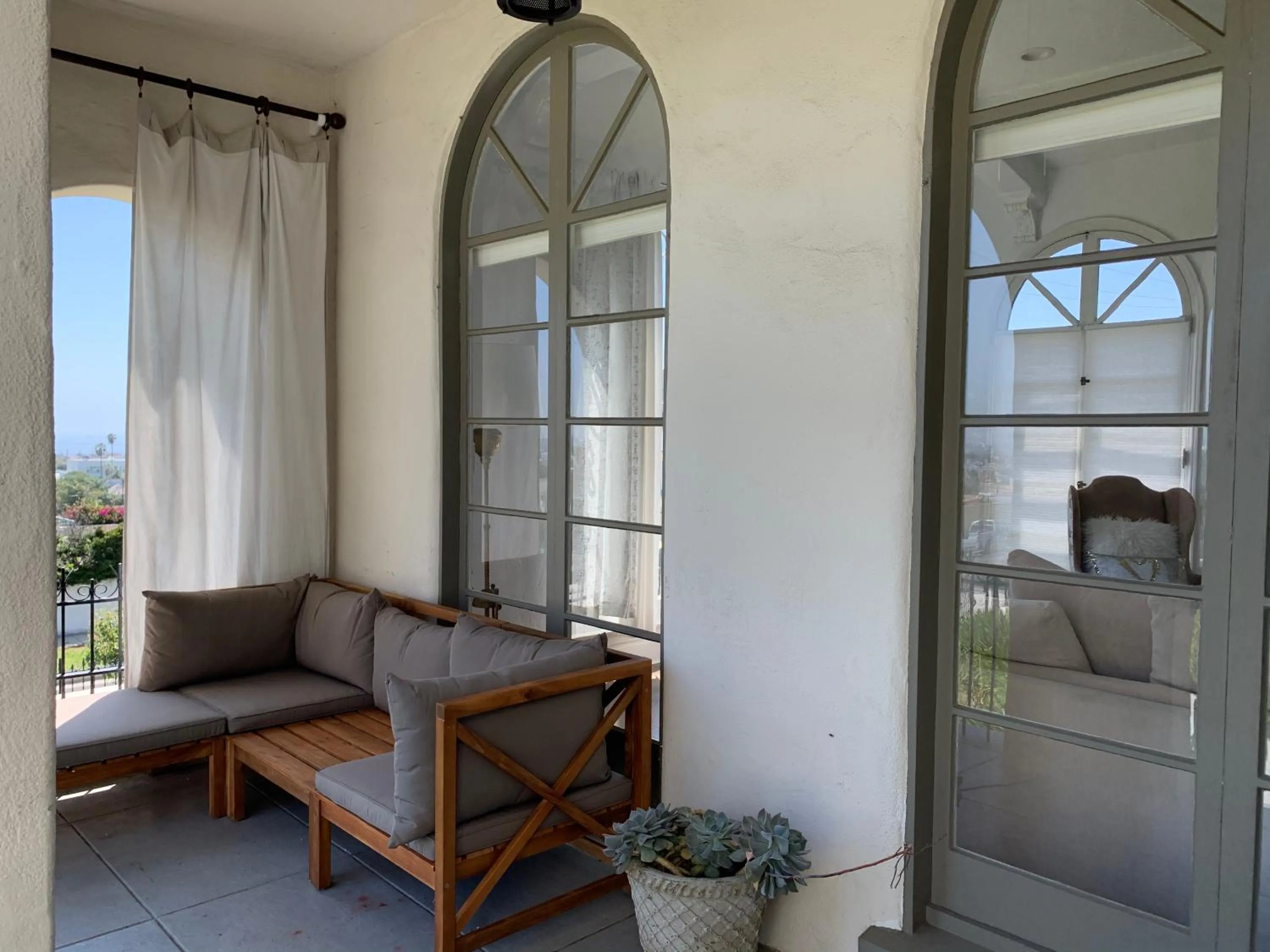 Seating area in SpanishFairytale4bd3ba