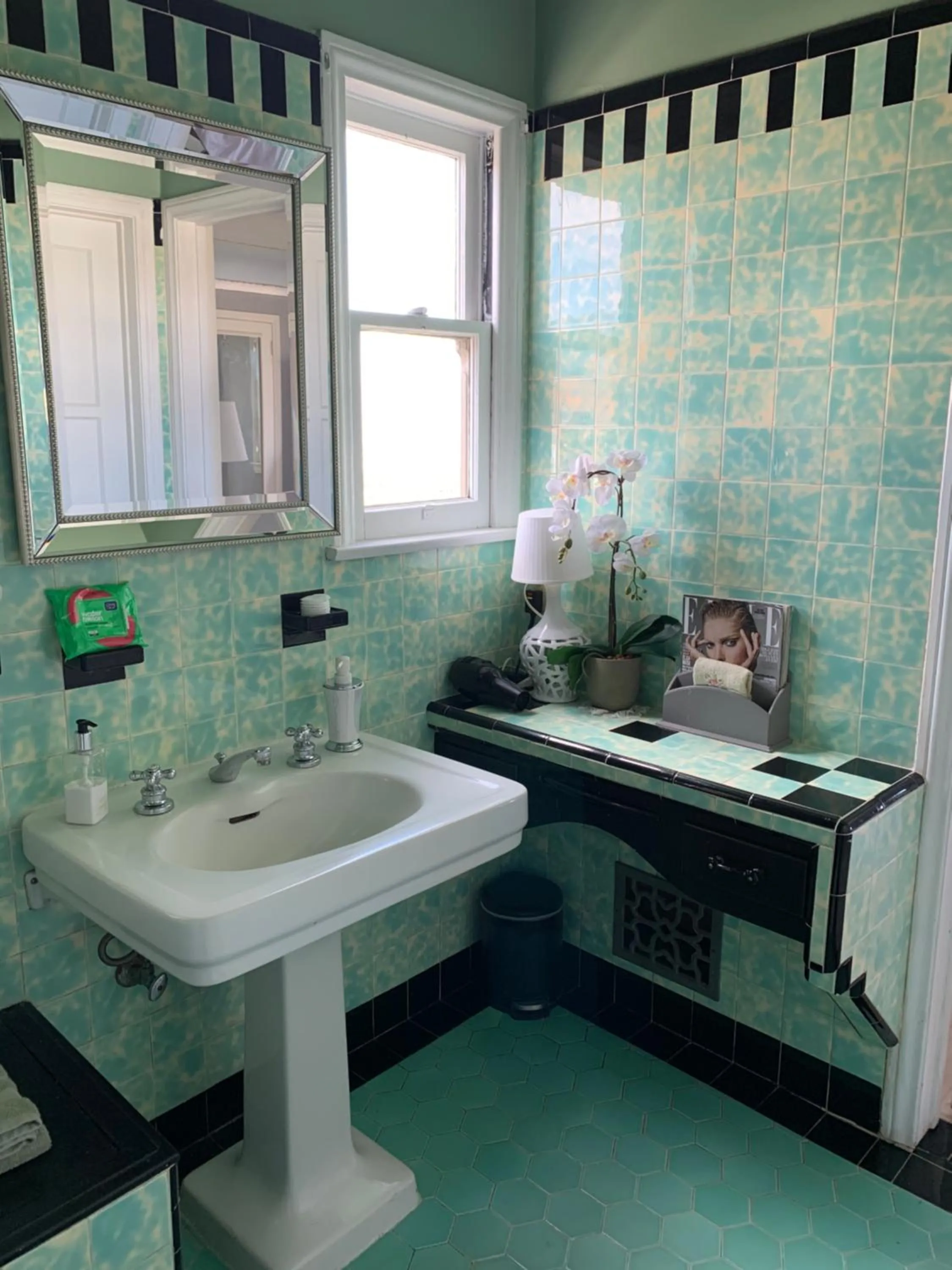 Bathroom in SpanishFairytale4bd3ba