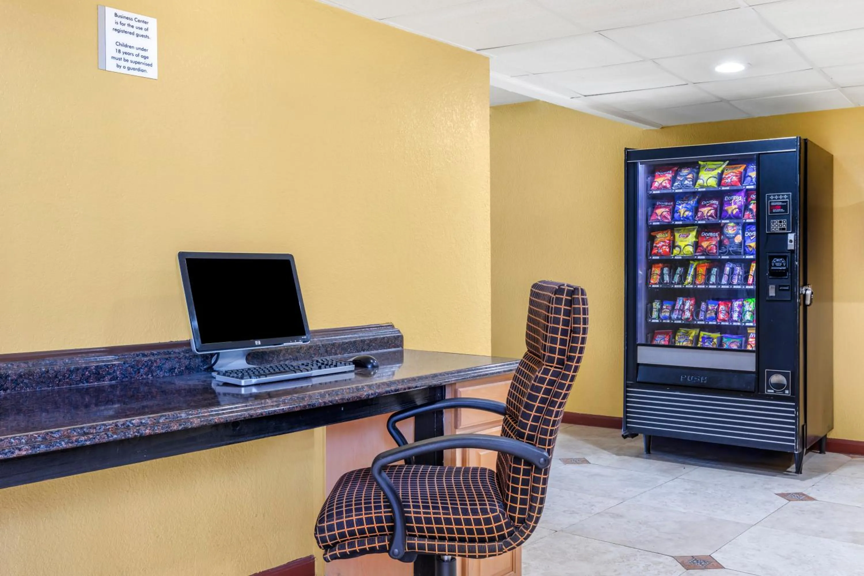 Business facilities in Rose City Inn & Suites