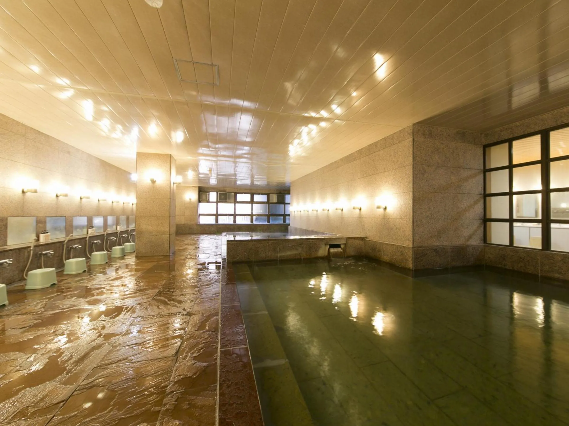 Hot Spring Bath in Hiranoya