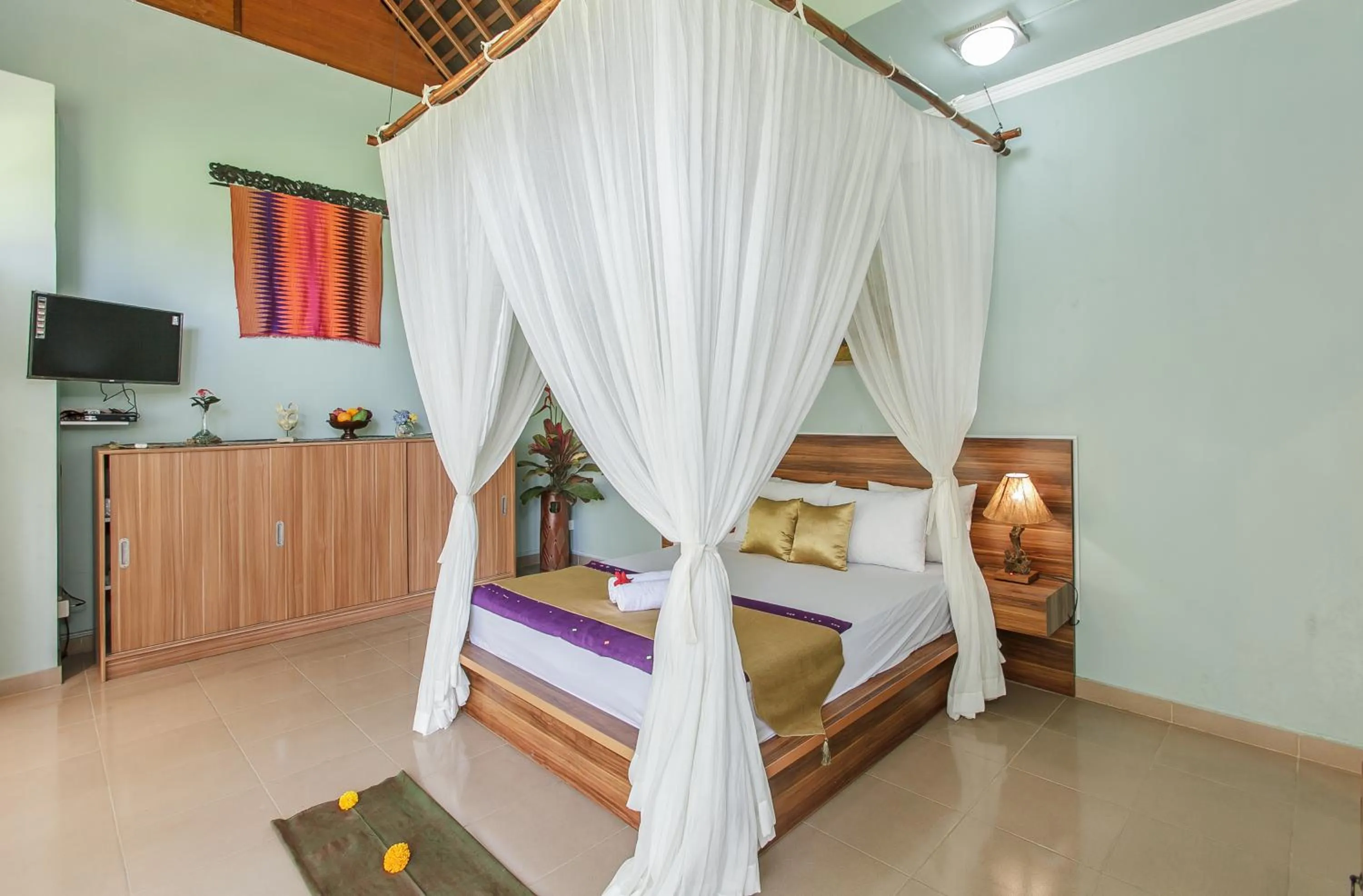 Decorative detail, Bed in Villa D'Carik Bali