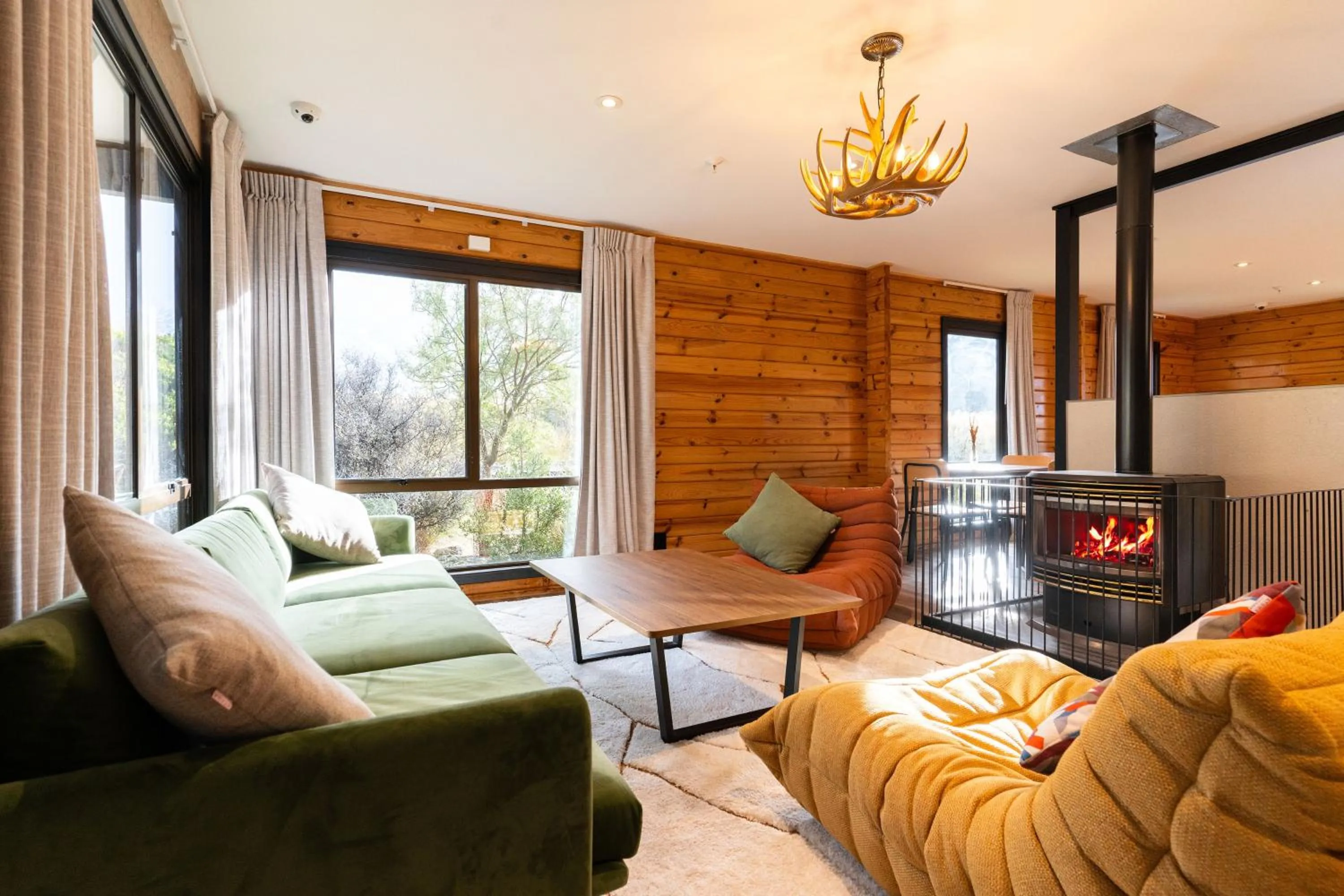 Living room in Haka House Hostel Aoraki Mt Cook